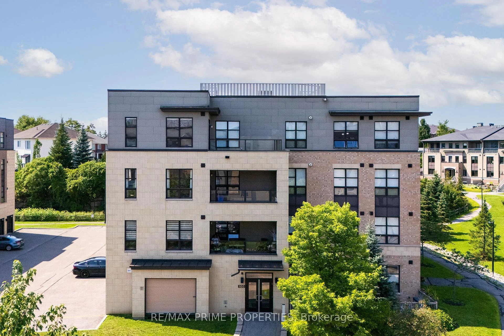 Photo 3 of Unit 302, 100 Montblanc Private, Ottawa, Convent Glen North — HOMEH