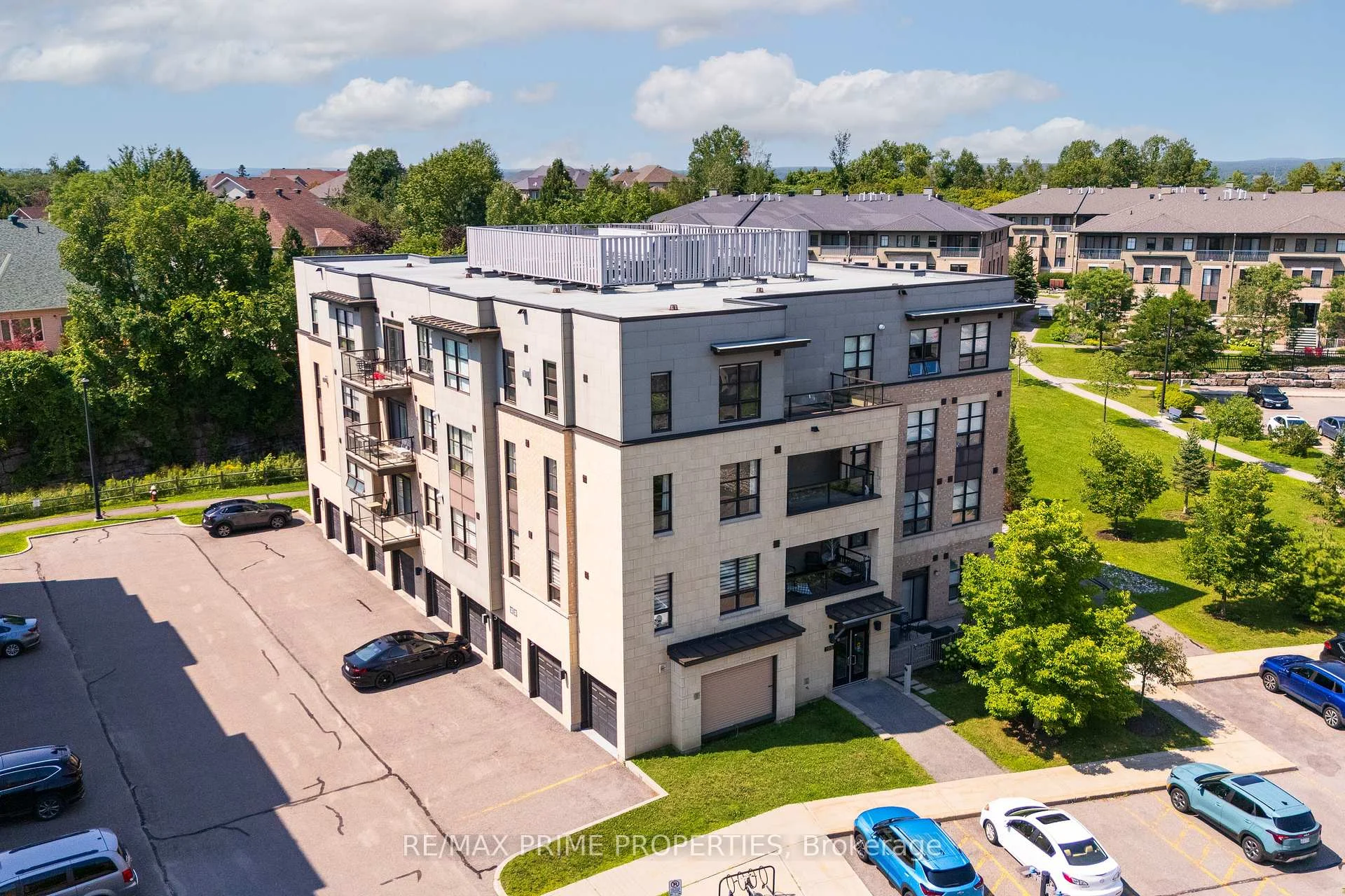 Photo 4 of Unit 302, 100 Montblanc Private, Ottawa, Convent Glen North — HOMEH