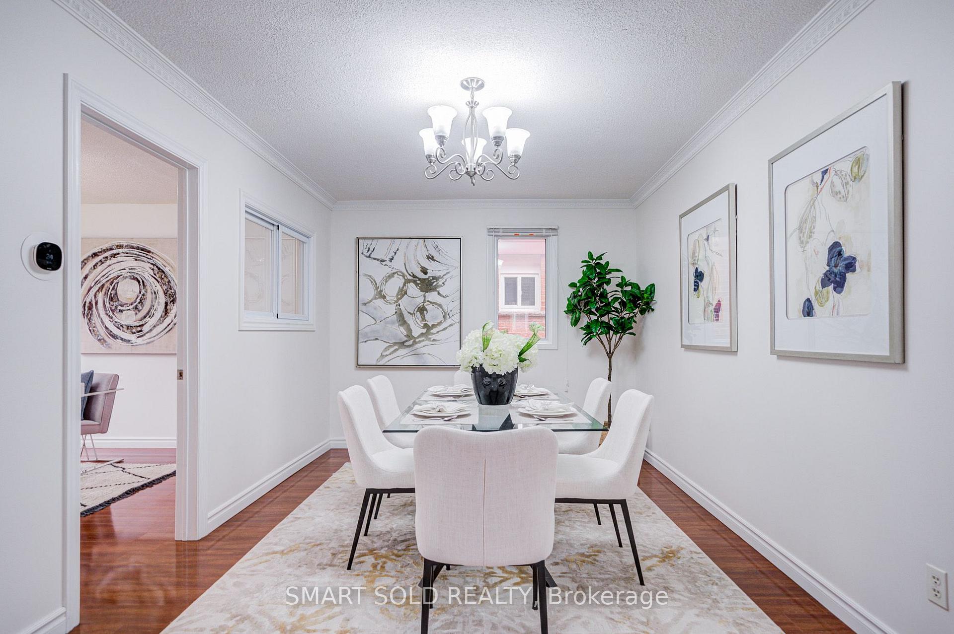 Photo 15 of 837 Queensbridge Drive, Mississauga, Creditview — HOMEH