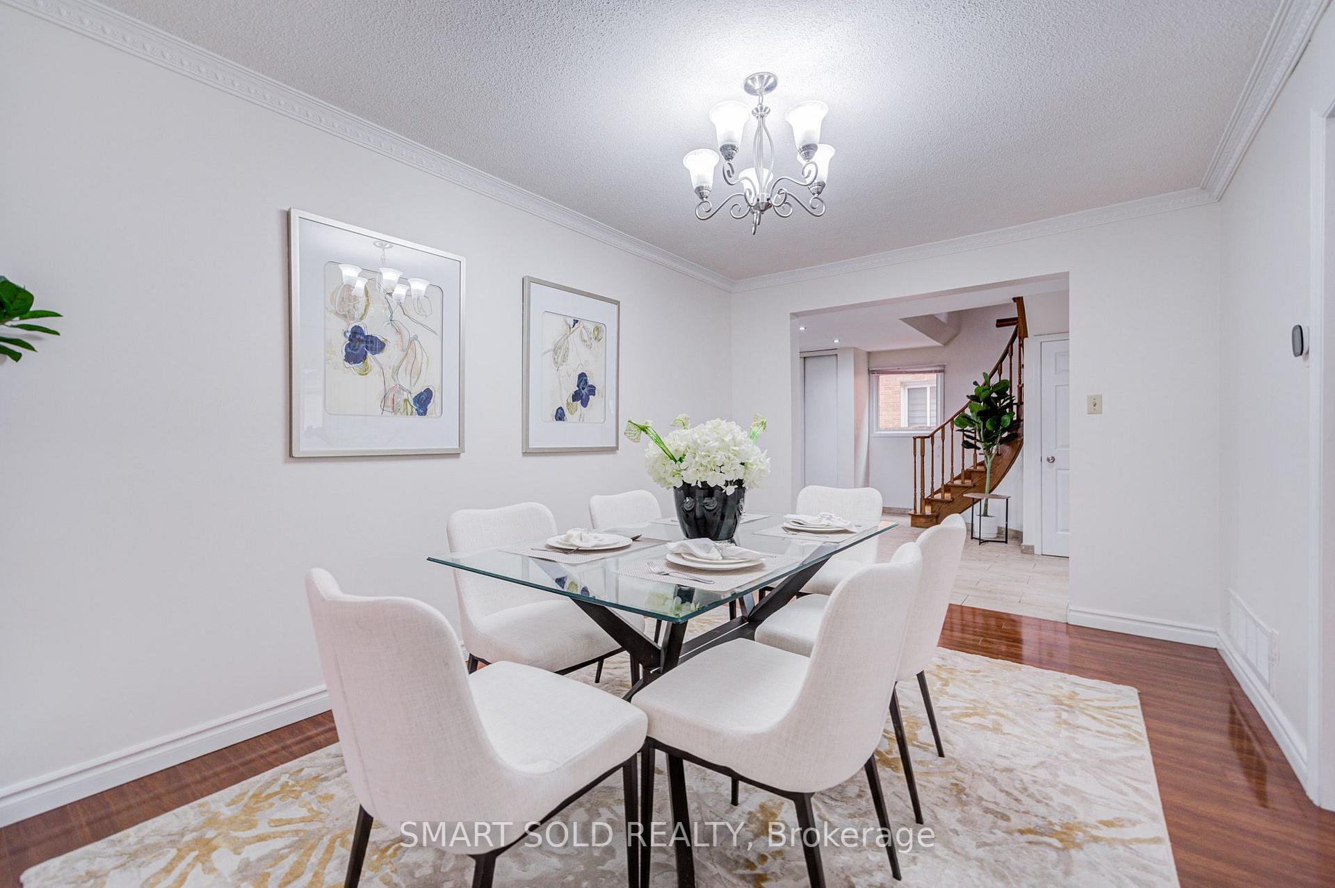 Photo 16 of 837 Queensbridge Drive, Mississauga, Creditview — HOMEH