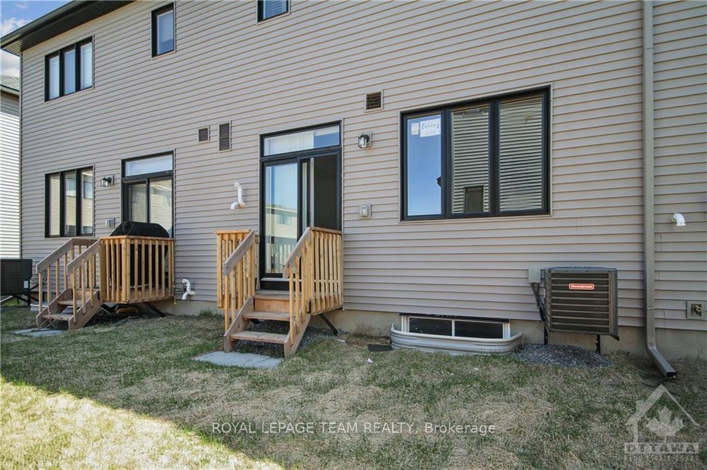 Photo 30 of 805 Everbloom Lane, Ottawa, Barrhaven - Heritage Park — HOMEH