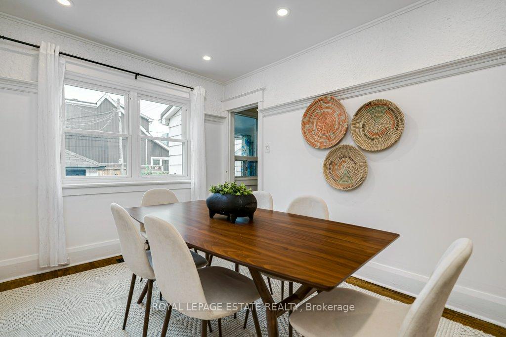 Photo 13 of 212 Lawlor Avenue, Toronto, East End-Danforth — HOMEH