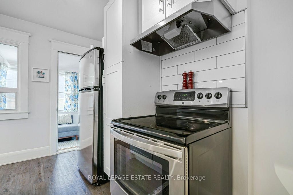 Photo 16 of 212 Lawlor Avenue, Toronto, East End-Danforth — HOMEH