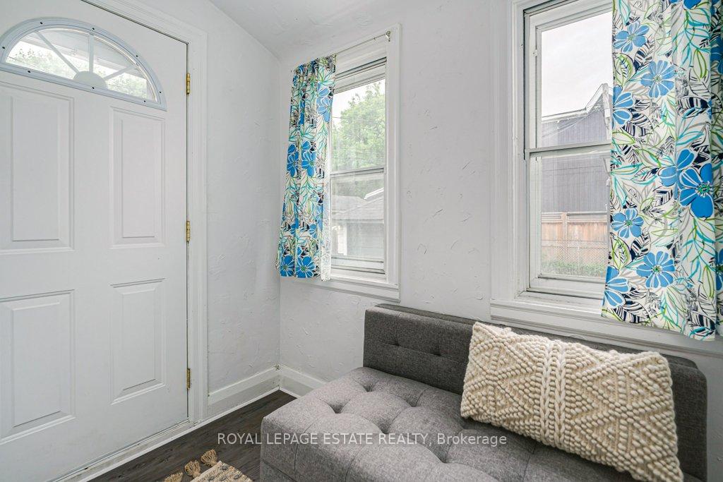 Photo 19 of 212 Lawlor Avenue, Toronto, East End-Danforth — HOMEH