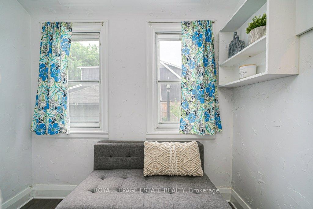 Photo 20 of 212 Lawlor Avenue, Toronto, East End-Danforth — HOMEH