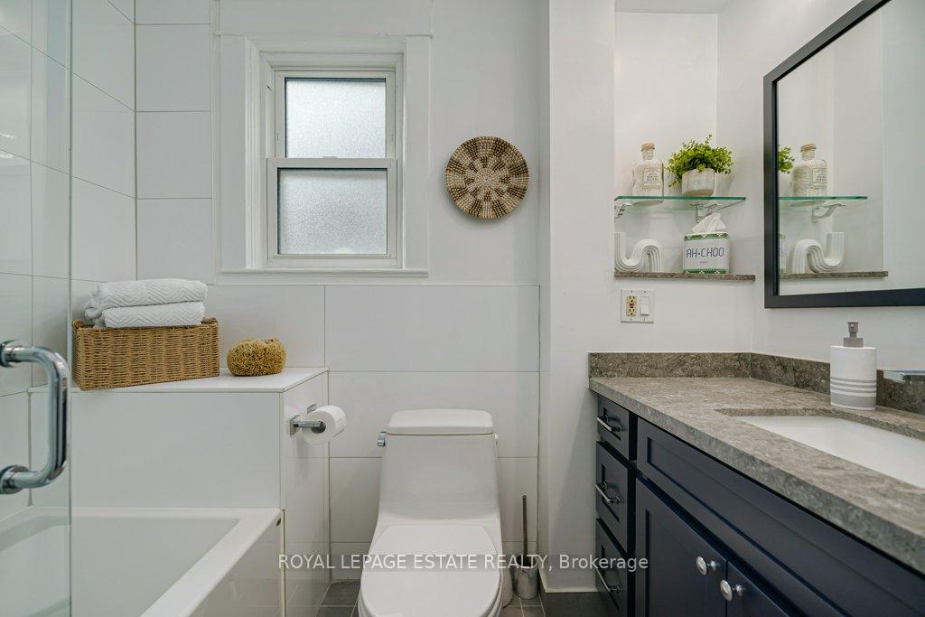 Photo 29 of 212 Lawlor Avenue, Toronto, East End-Danforth — HOMEH