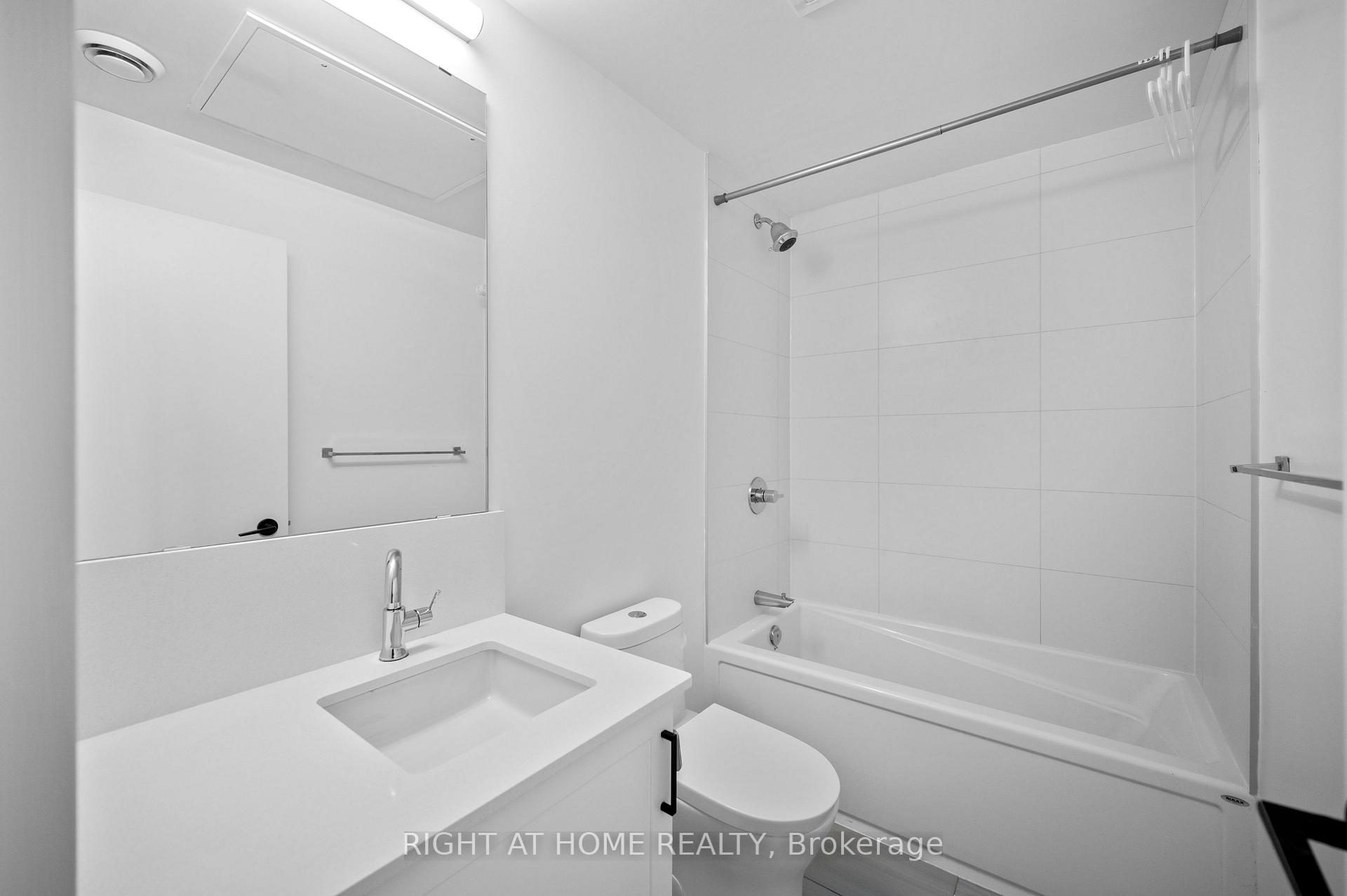 Photo 7 of Unit 630, 681 Yonge Street, Barrie, Painswick South — HOMEH