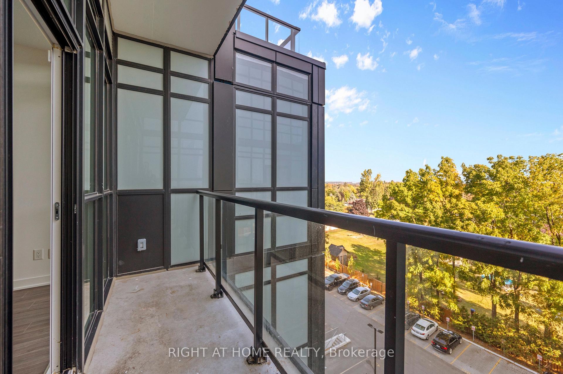 Photo 12 of Unit 630, 681 Yonge Street, Barrie, Painswick South — HOMEH