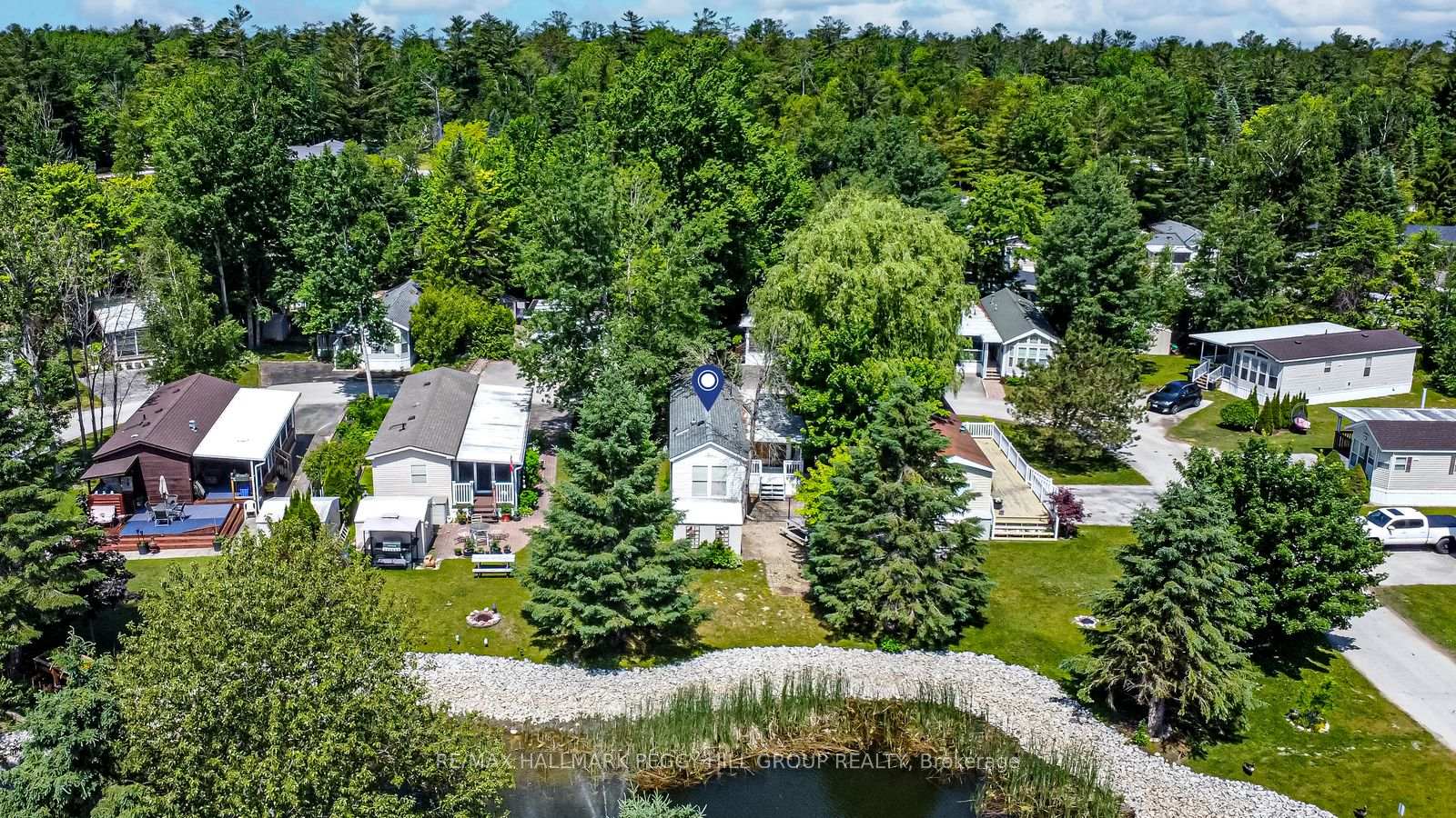 Photo 2 of 13 Huron Circle, Wasaga Beach — HOMEH