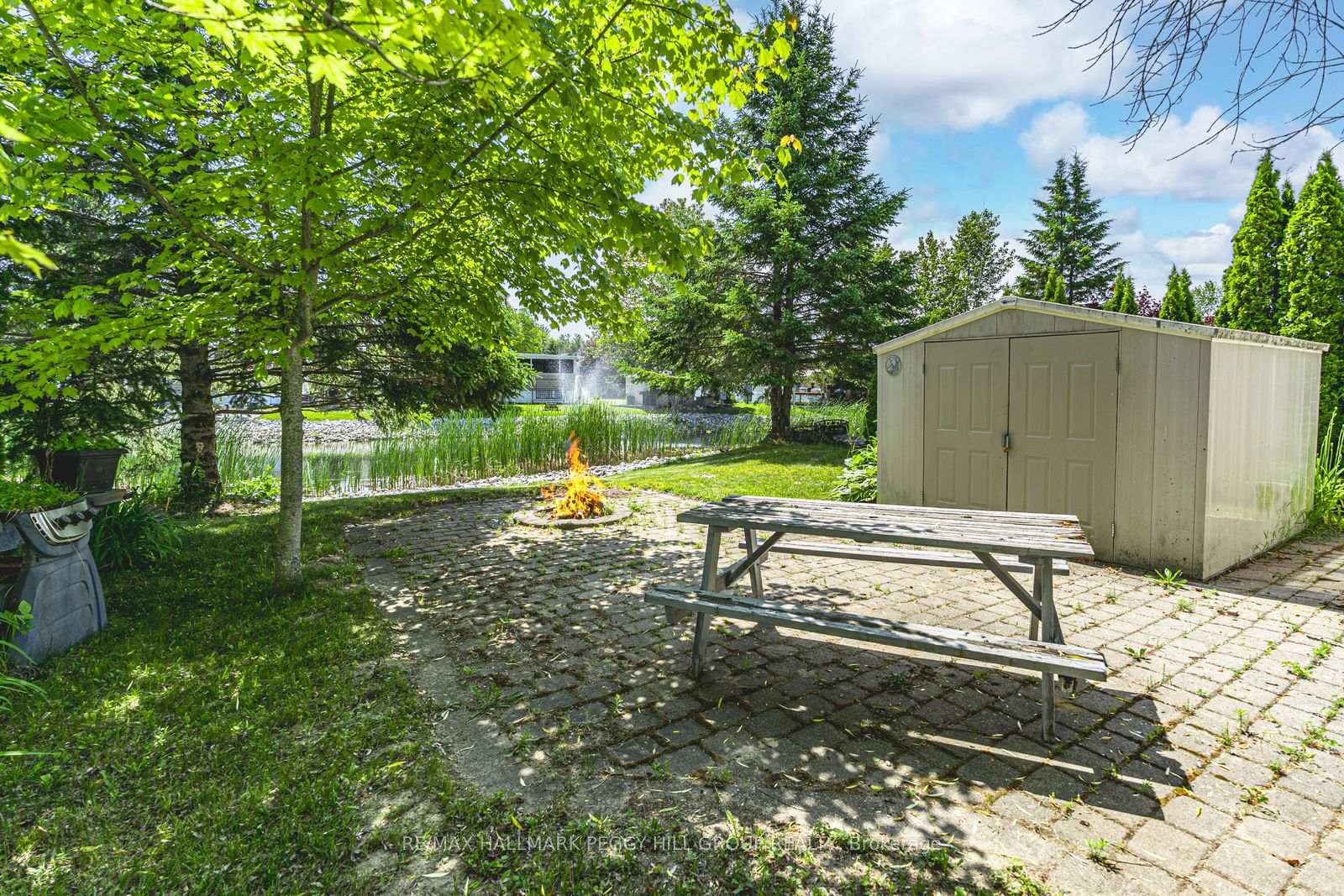 Photo 3 of 13 Huron Circle, Wasaga Beach — HOMEH