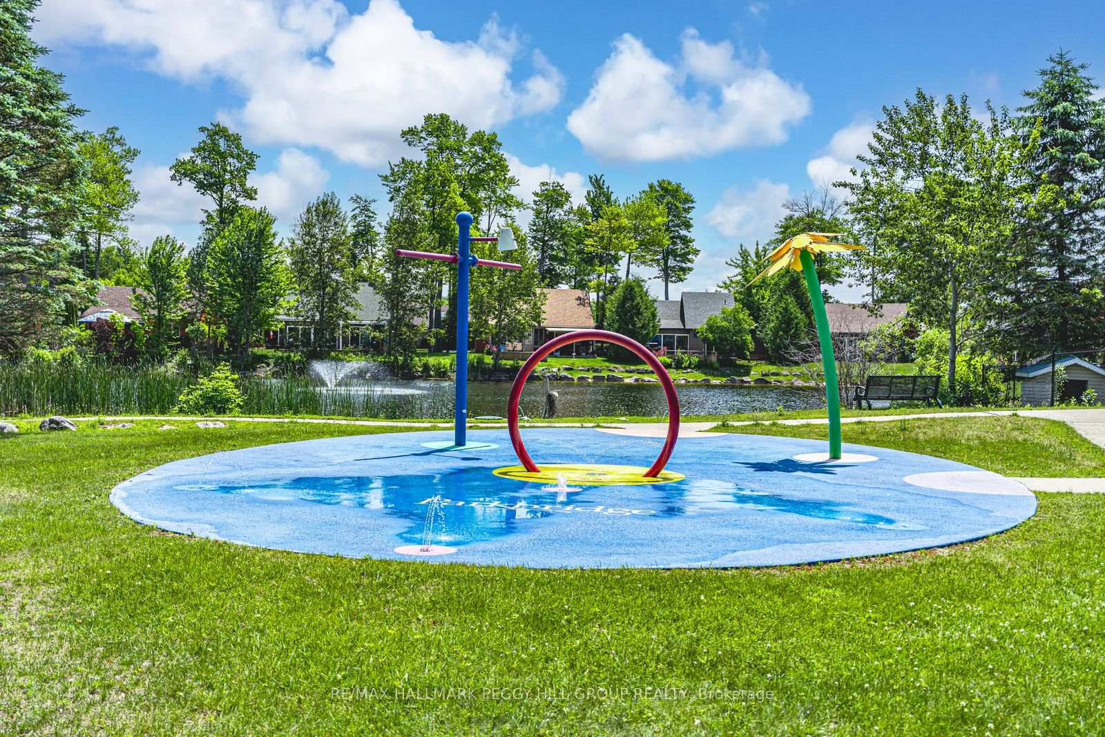 Photo 12 of 13 Huron Circle, Wasaga Beach — HOMEH