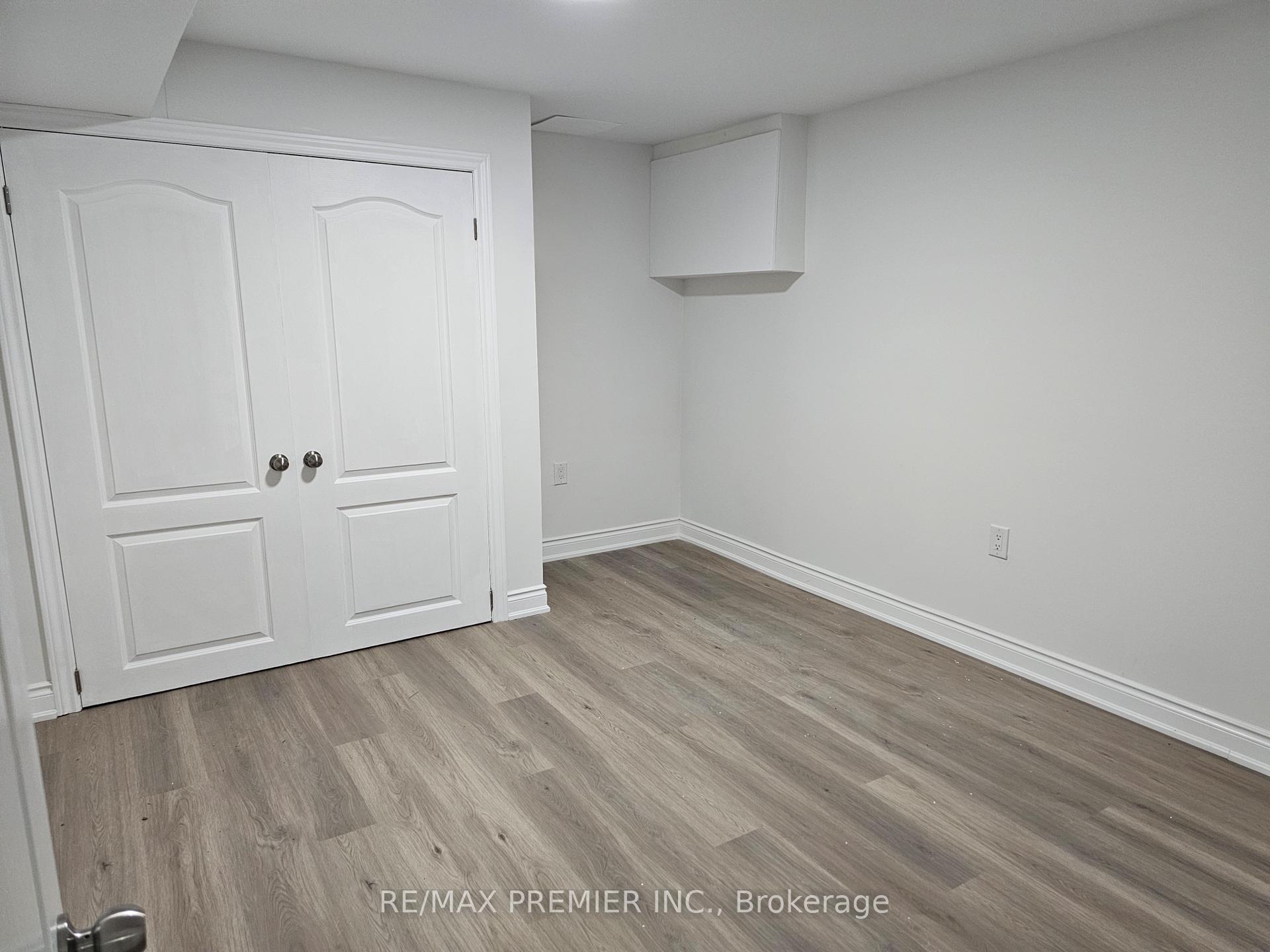 Photo 13 of Unit B - Basement, 16 Vineyard Court, Vaughan, East Woodbridge — HOMEH
