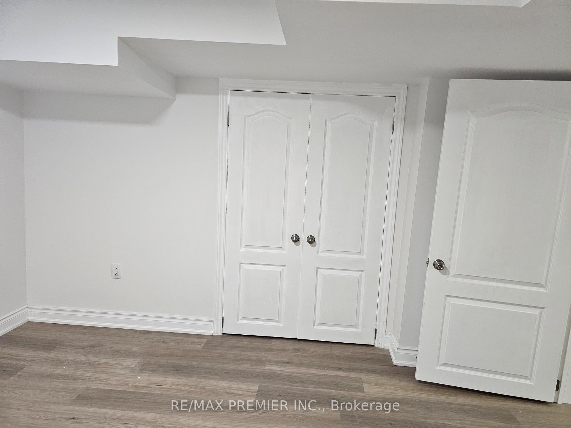 Photo 14 of Unit B - Basement, 16 Vineyard Court, Vaughan, East Woodbridge — HOMEH
