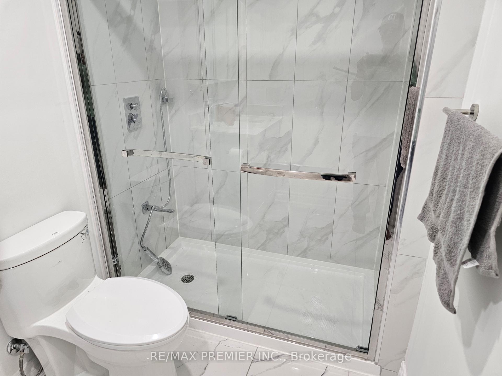 Photo 27 of Unit B - Basement, 16 Vineyard Court, Vaughan, East Woodbridge — HOMEH
