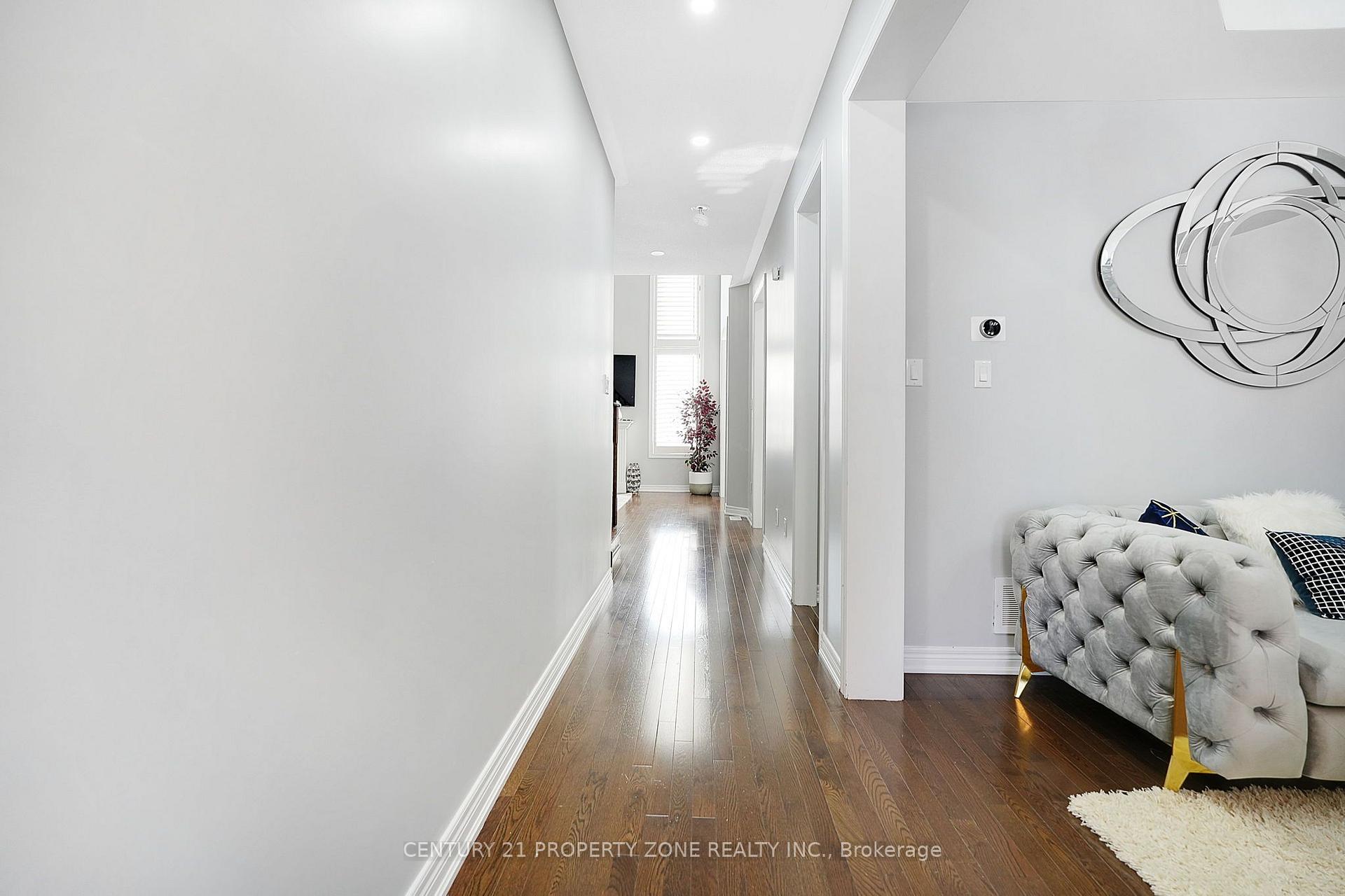 Photo 5 of 38 Callalily Road, Brampton, Northwest Sandalwood Parkway — HOMEH