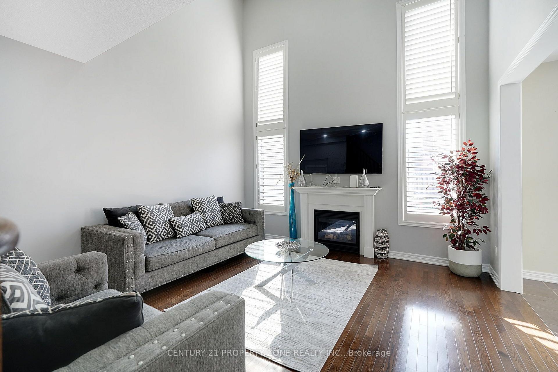 Photo 16 of 38 Callalily Road, Brampton, Northwest Sandalwood Parkway — HOMEH