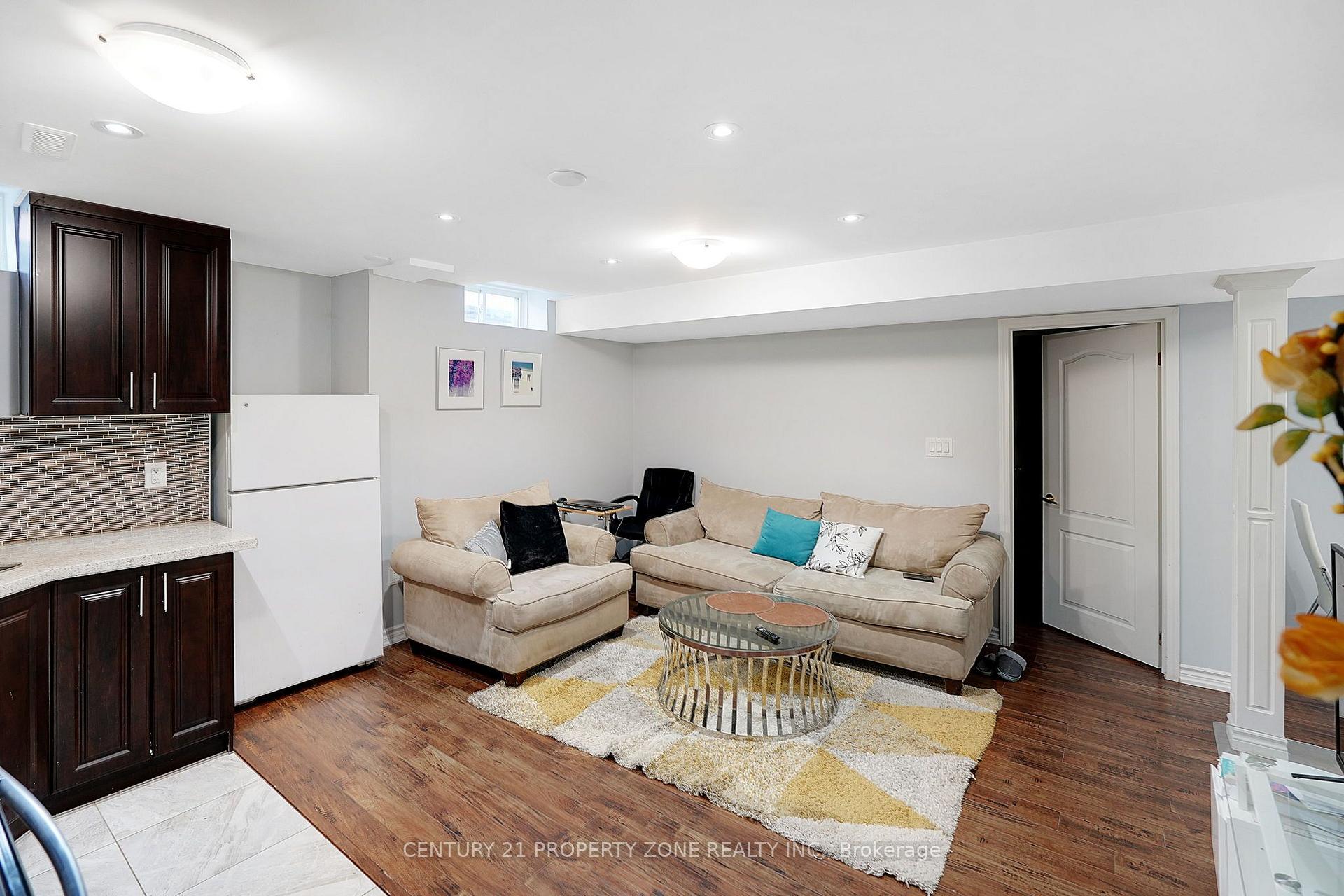 Photo 29 of 38 Callalily Road, Brampton, Northwest Sandalwood Parkway — HOMEH