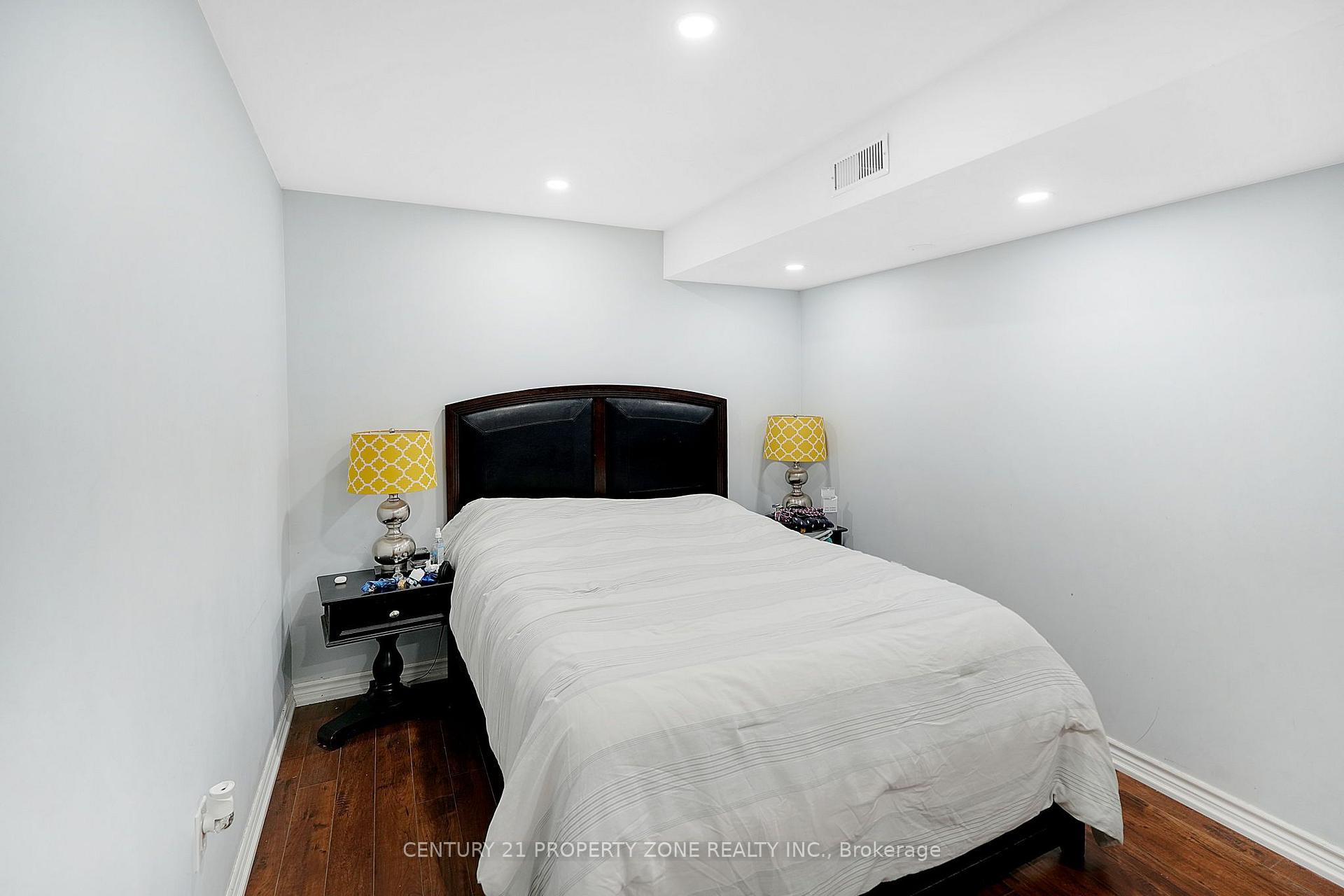 Photo 30 of 38 Callalily Road, Brampton, Northwest Sandalwood Parkway — HOMEH