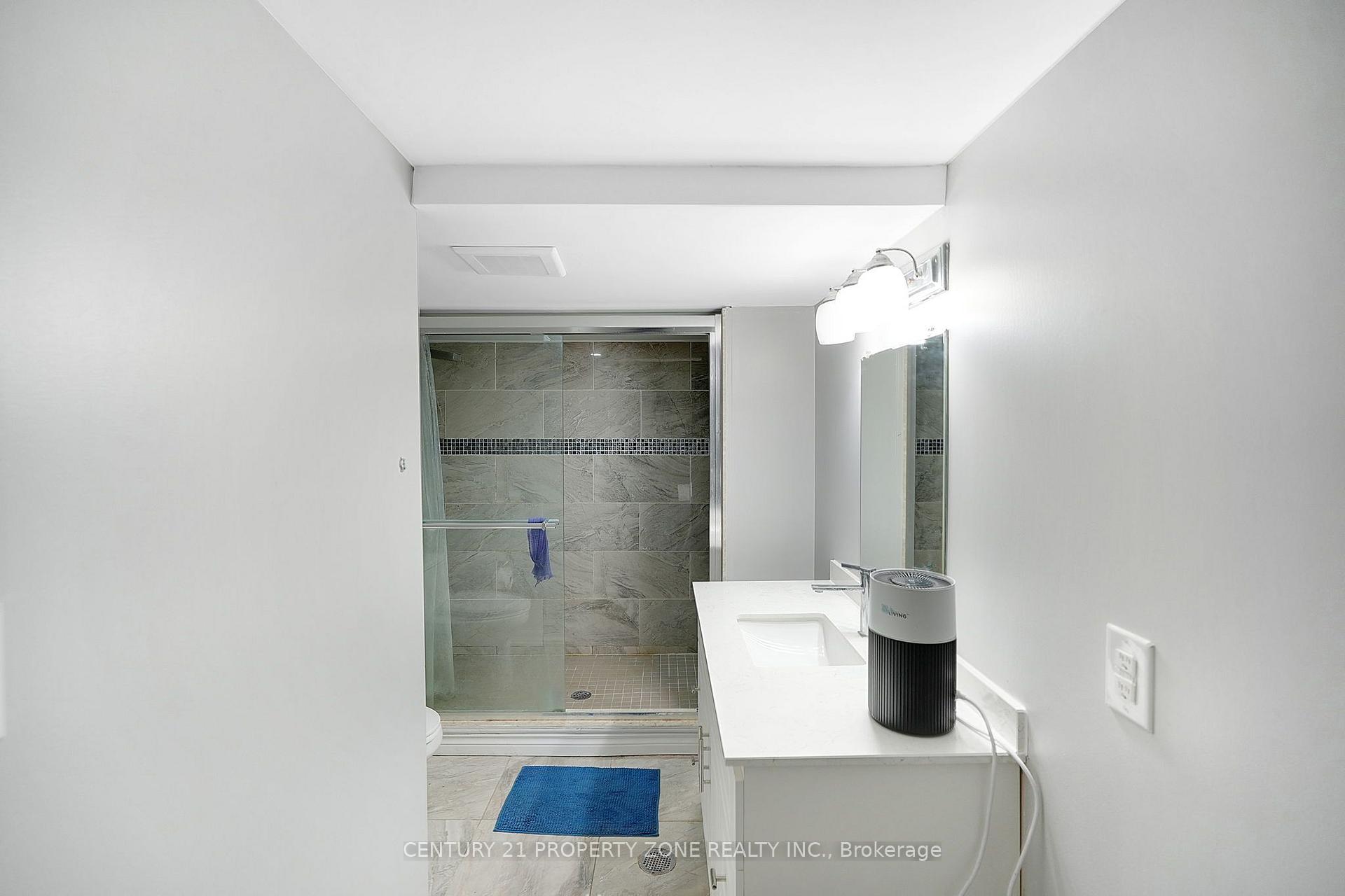 Photo 33 of 38 Callalily Road, Brampton, Northwest Sandalwood Parkway — HOMEH