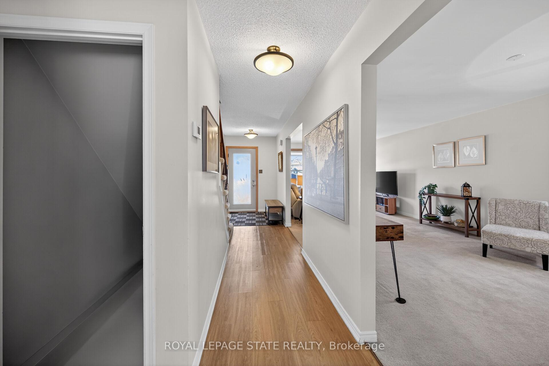 Photo 21 of 621 Tomahawk Crescent, Hamilton, Ancaster — HOMEH