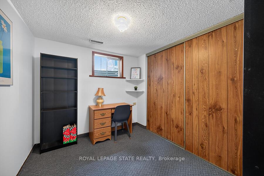 Photo 36 of 621 Tomahawk Crescent, Hamilton, Ancaster — HOMEH