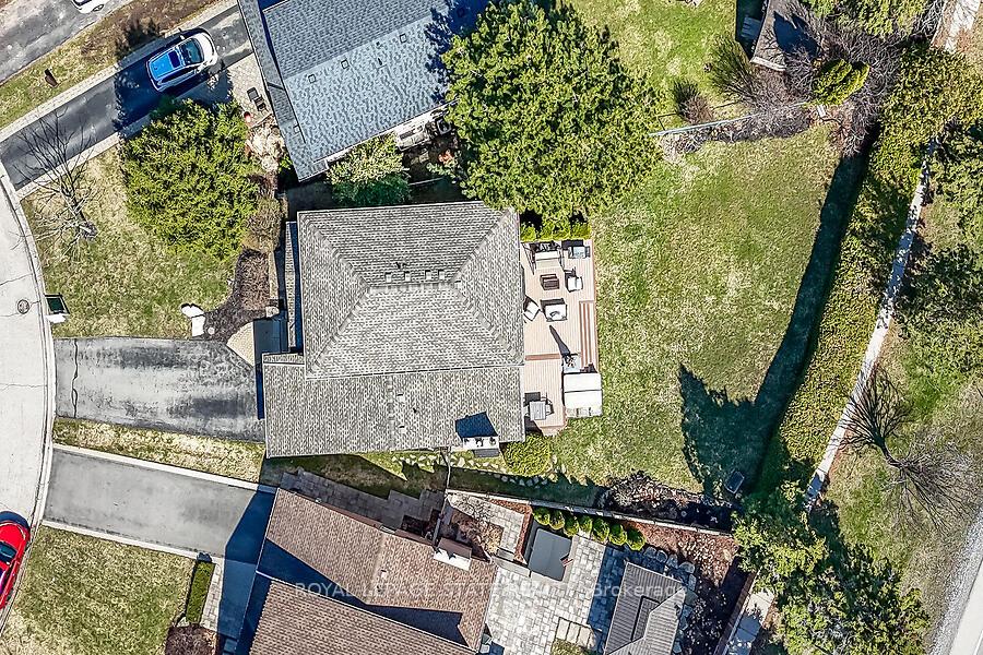 Photo 47 of 621 Tomahawk Crescent, Hamilton, Ancaster — HOMEH