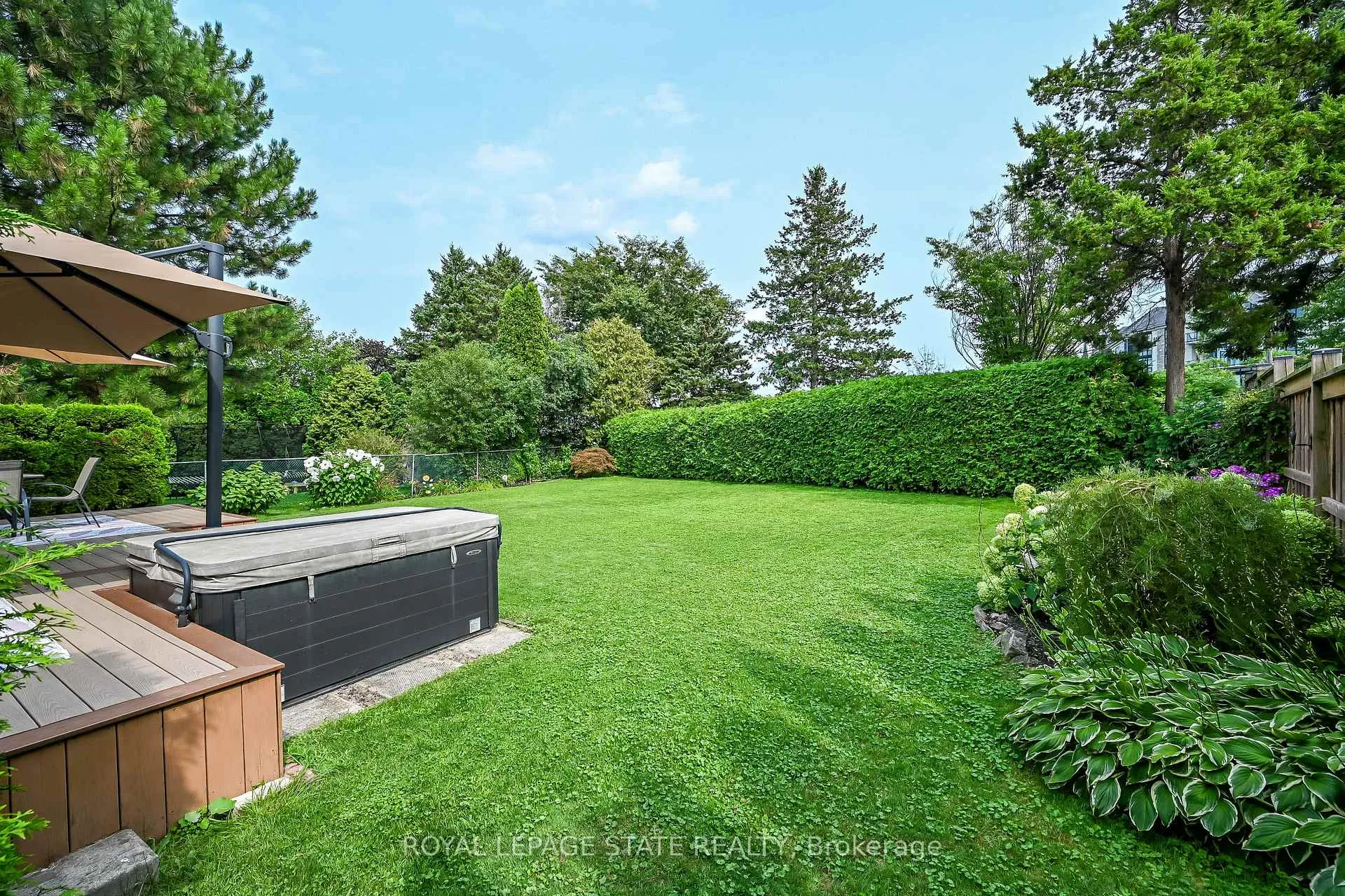 Photo 37 of 621 Tomahawk Crescent, Hamilton, Ancaster — HOMEH
