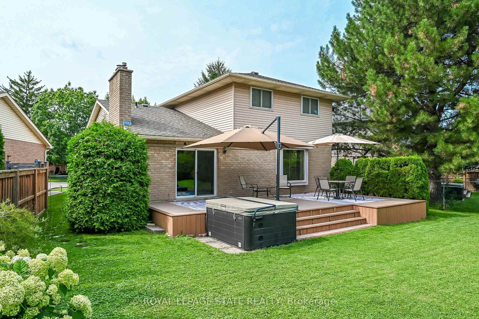 Photo 39 of 621 Tomahawk Crescent, Hamilton, Ancaster — HOMEH