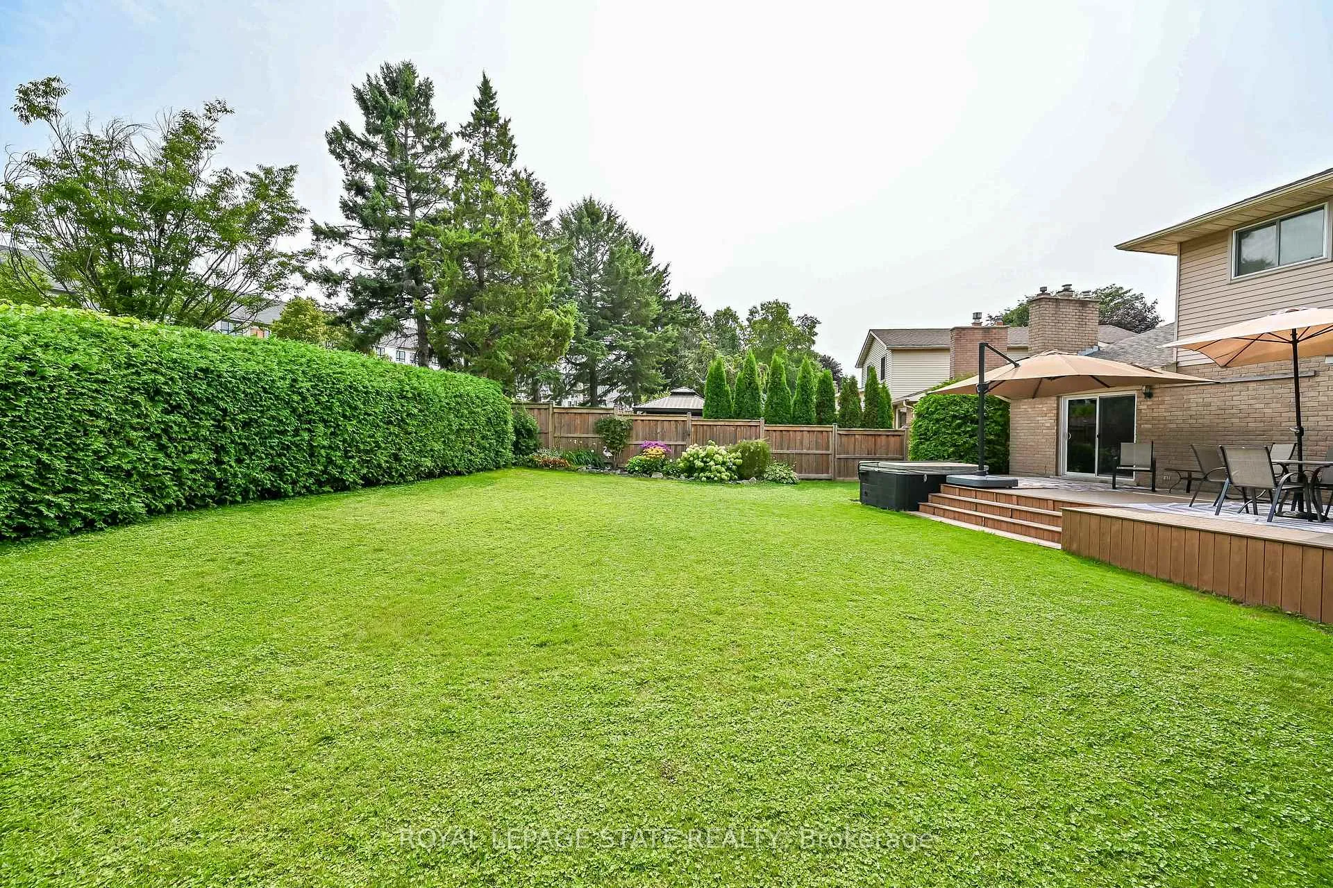 Photo 41 of 621 Tomahawk Crescent, Hamilton, Ancaster — HOMEH