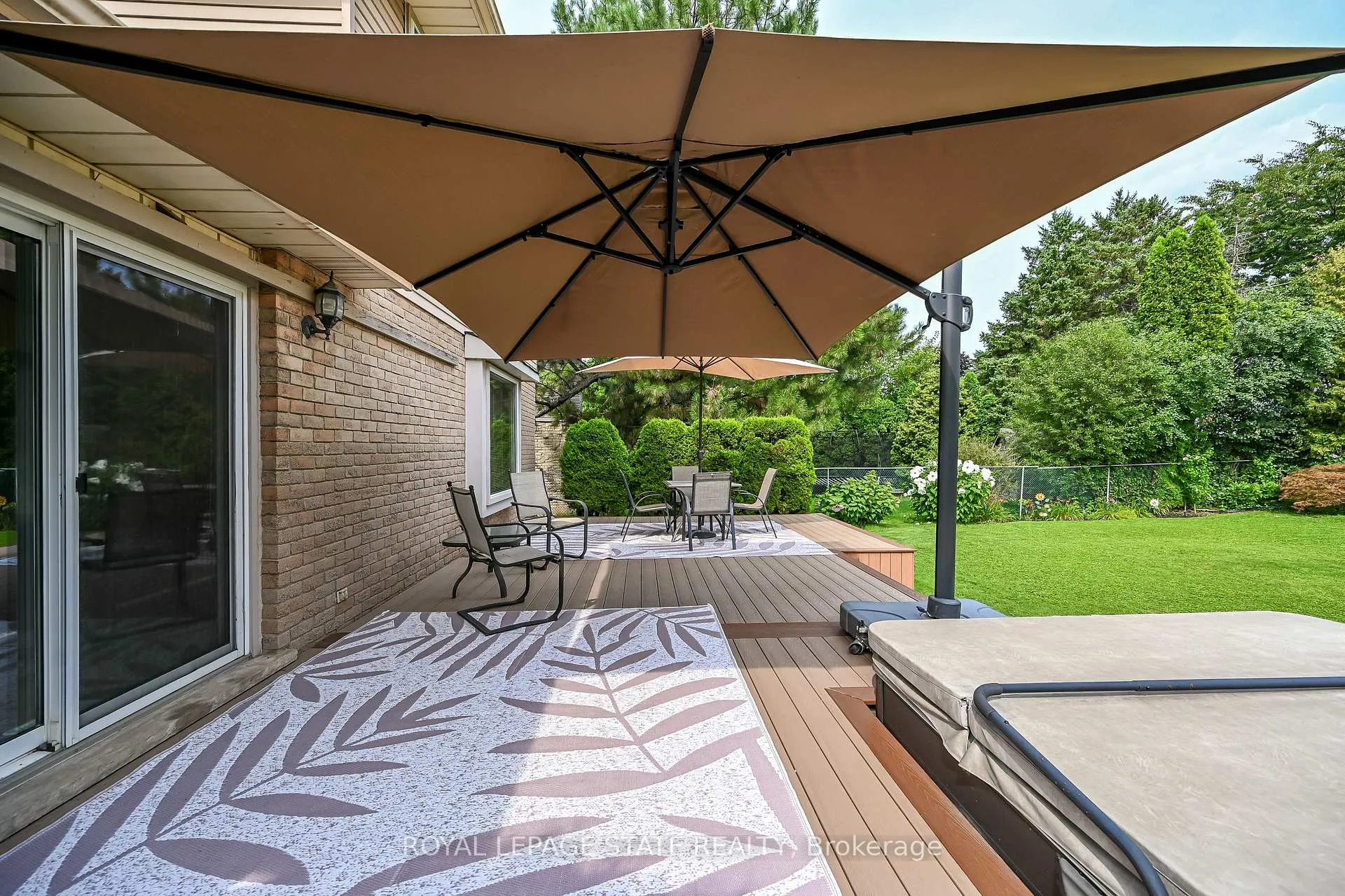 Photo 44 of 621 Tomahawk Crescent, Hamilton, Ancaster — HOMEH