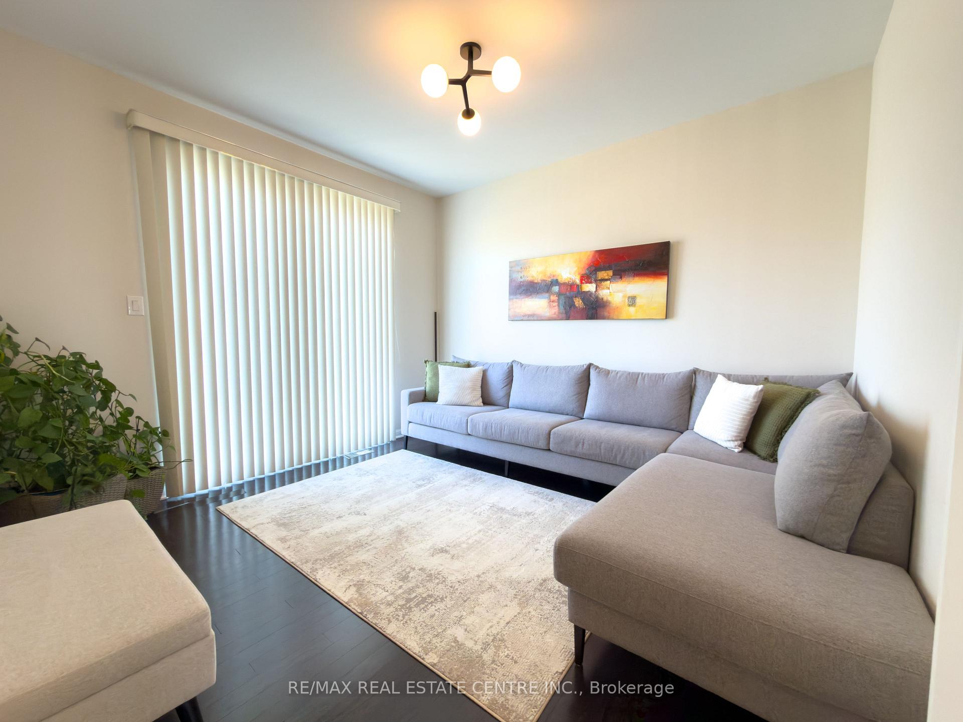 Photo 5 of 288 Ruhl Drive, Milton, Willmott — HOMEH