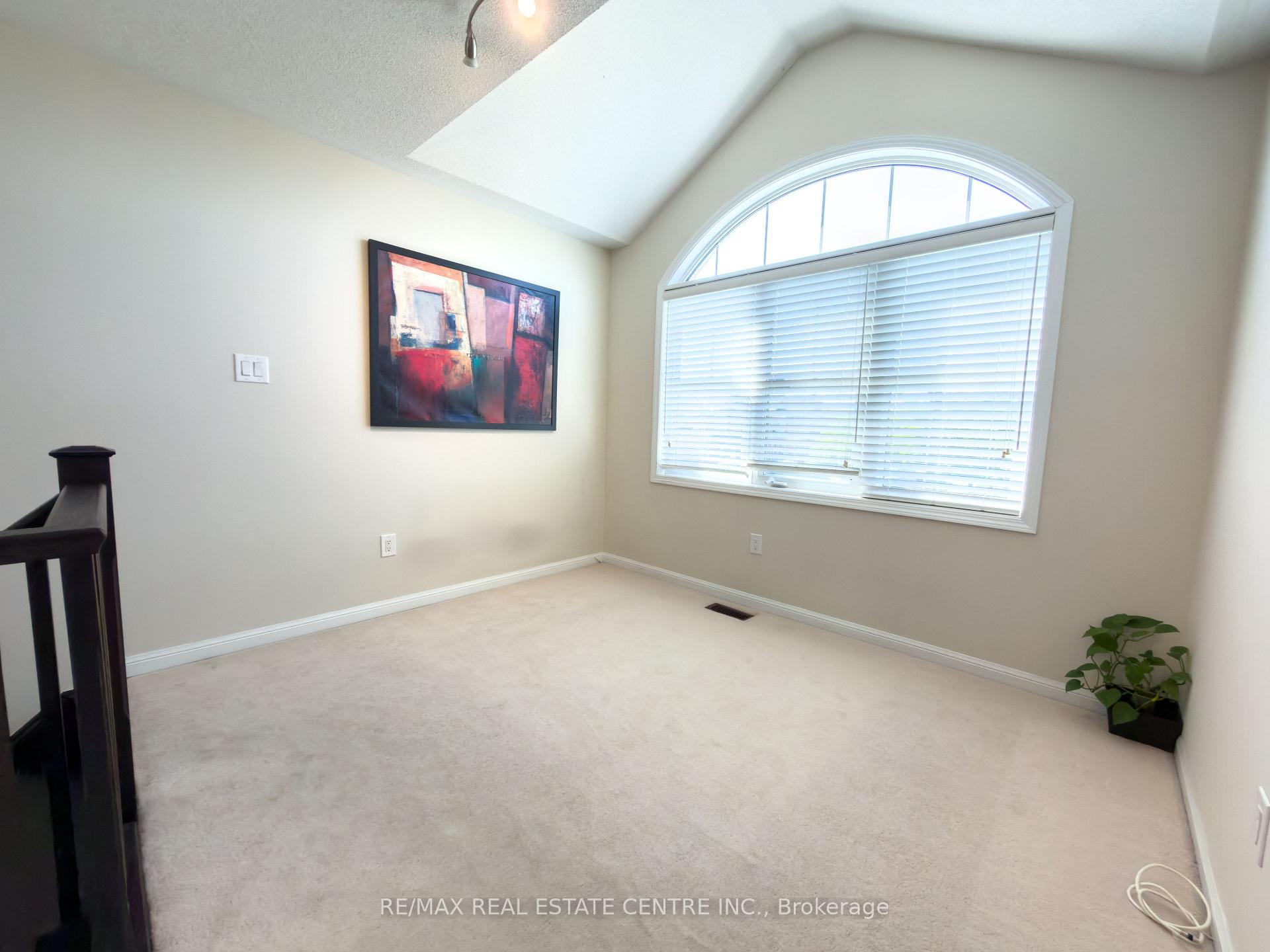 Photo 20 of 288 Ruhl Drive, Milton, Willmott — HOMEH