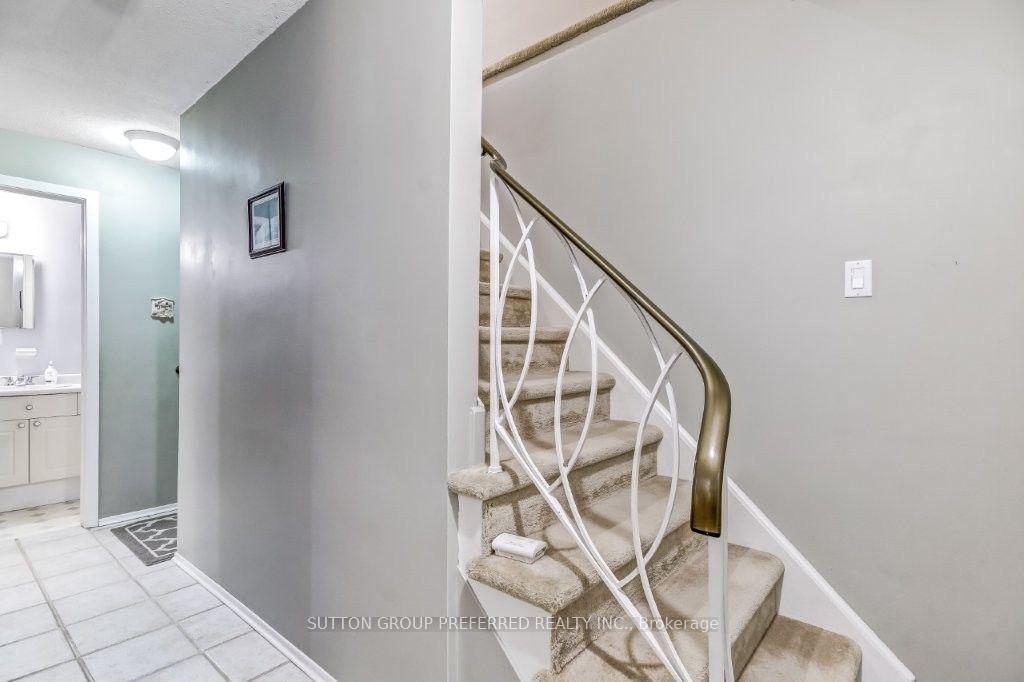 Photo 9 of 1280 Sorrel Road, London, East D — HOMEH