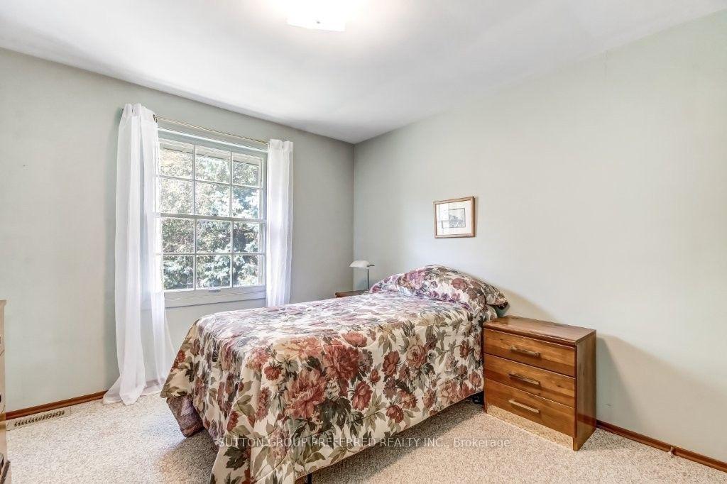 Photo 13 of 1280 Sorrel Road, London, East D — HOMEH