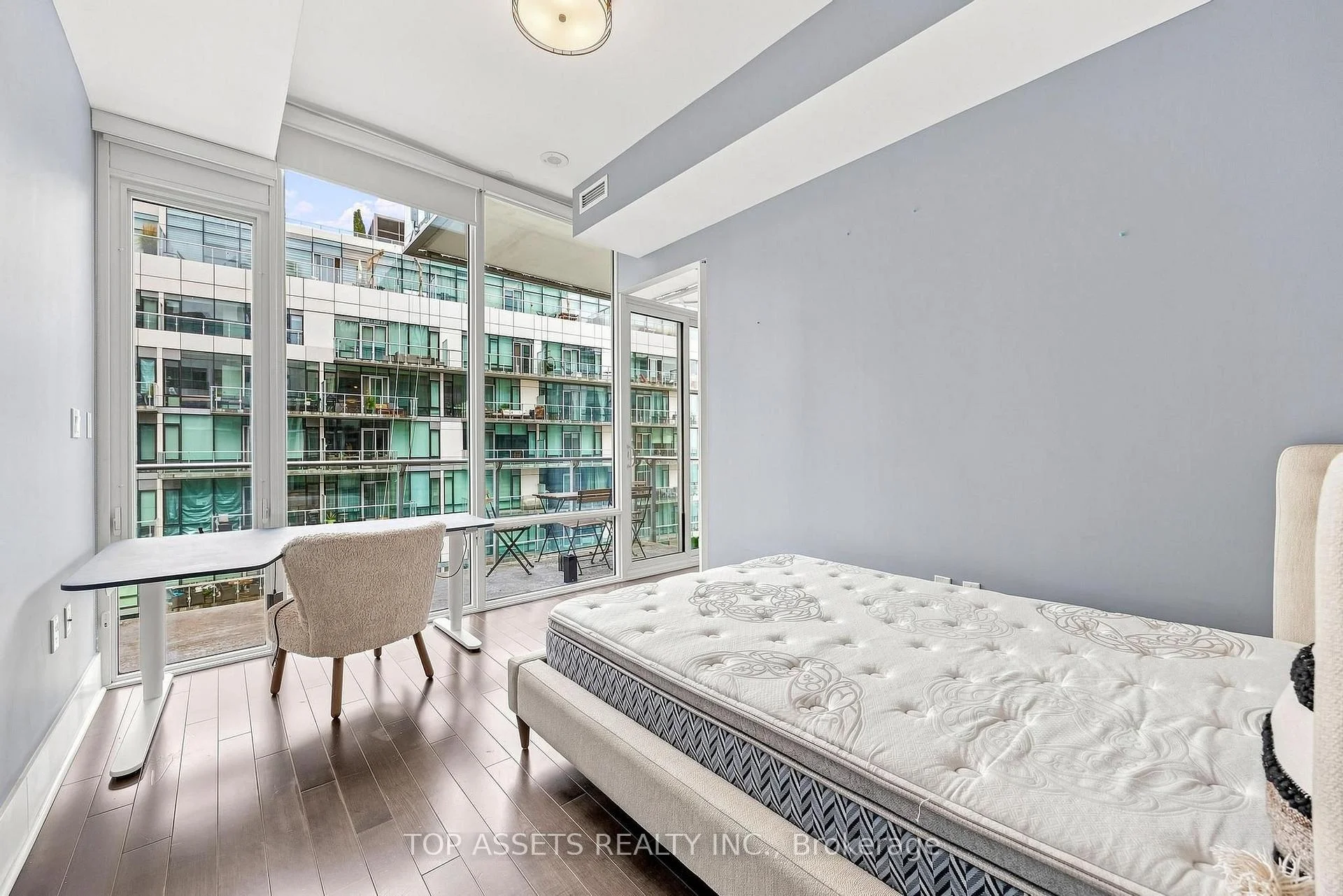 Photo 33 of Unit 919, 29 Queens Quay E, Toronto, Waterfront Communities — HOMEH