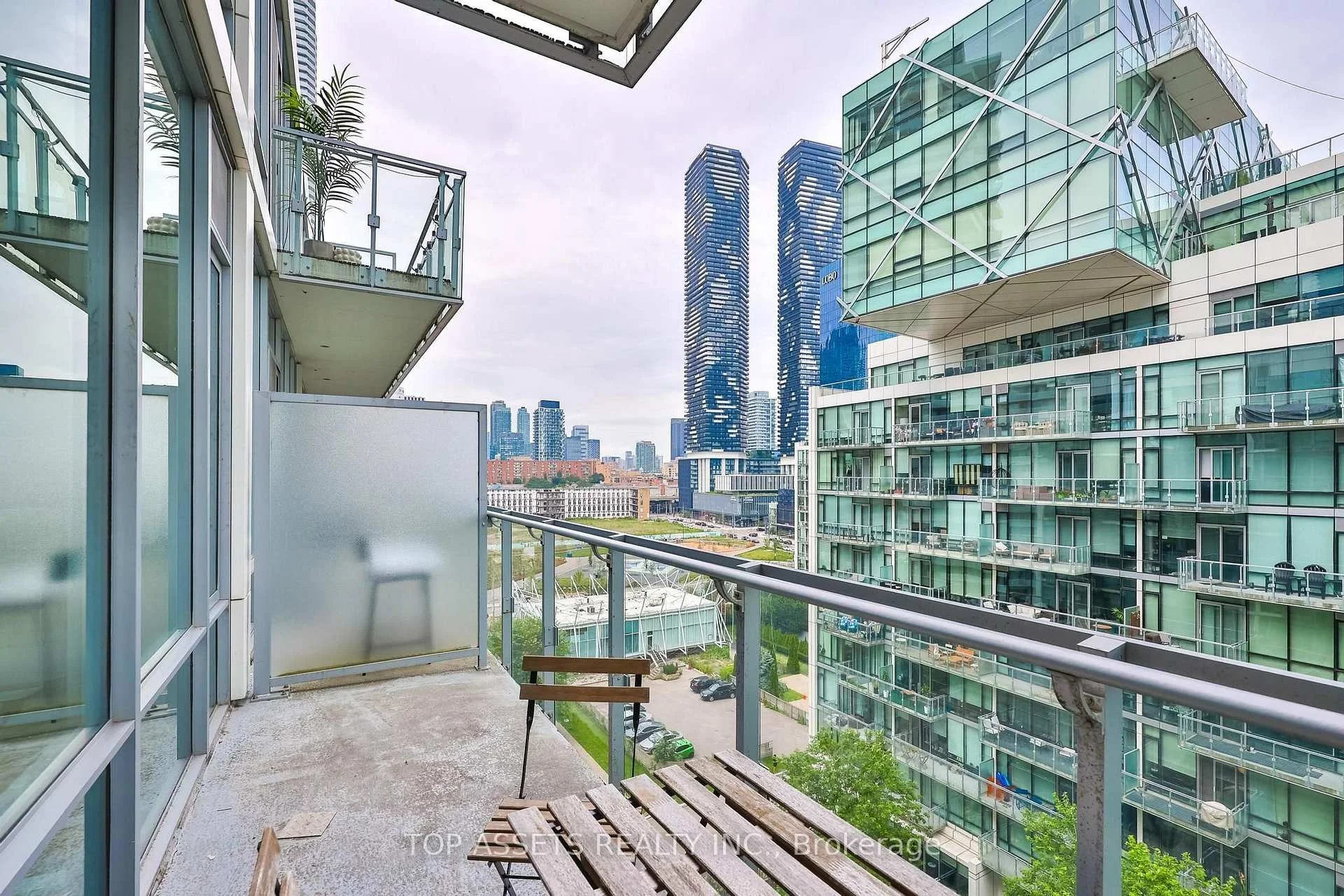 Photo 37 of Unit 919, 29 Queens Quay E, Toronto, Waterfront Communities — HOMEH