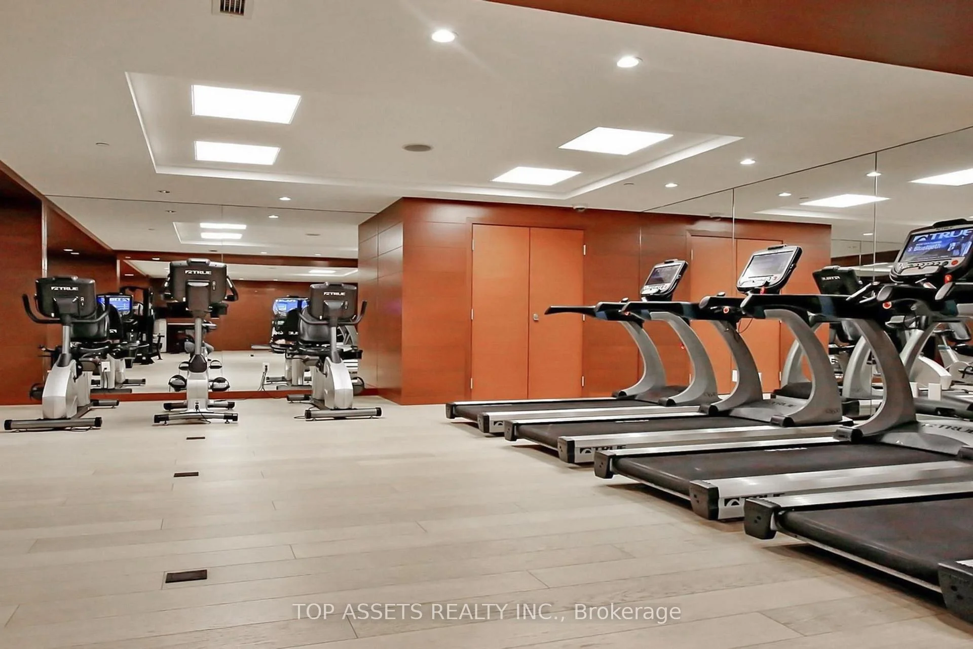 Photo 43 of Unit 919, 29 Queens Quay E, Toronto, Waterfront Communities — HOMEH