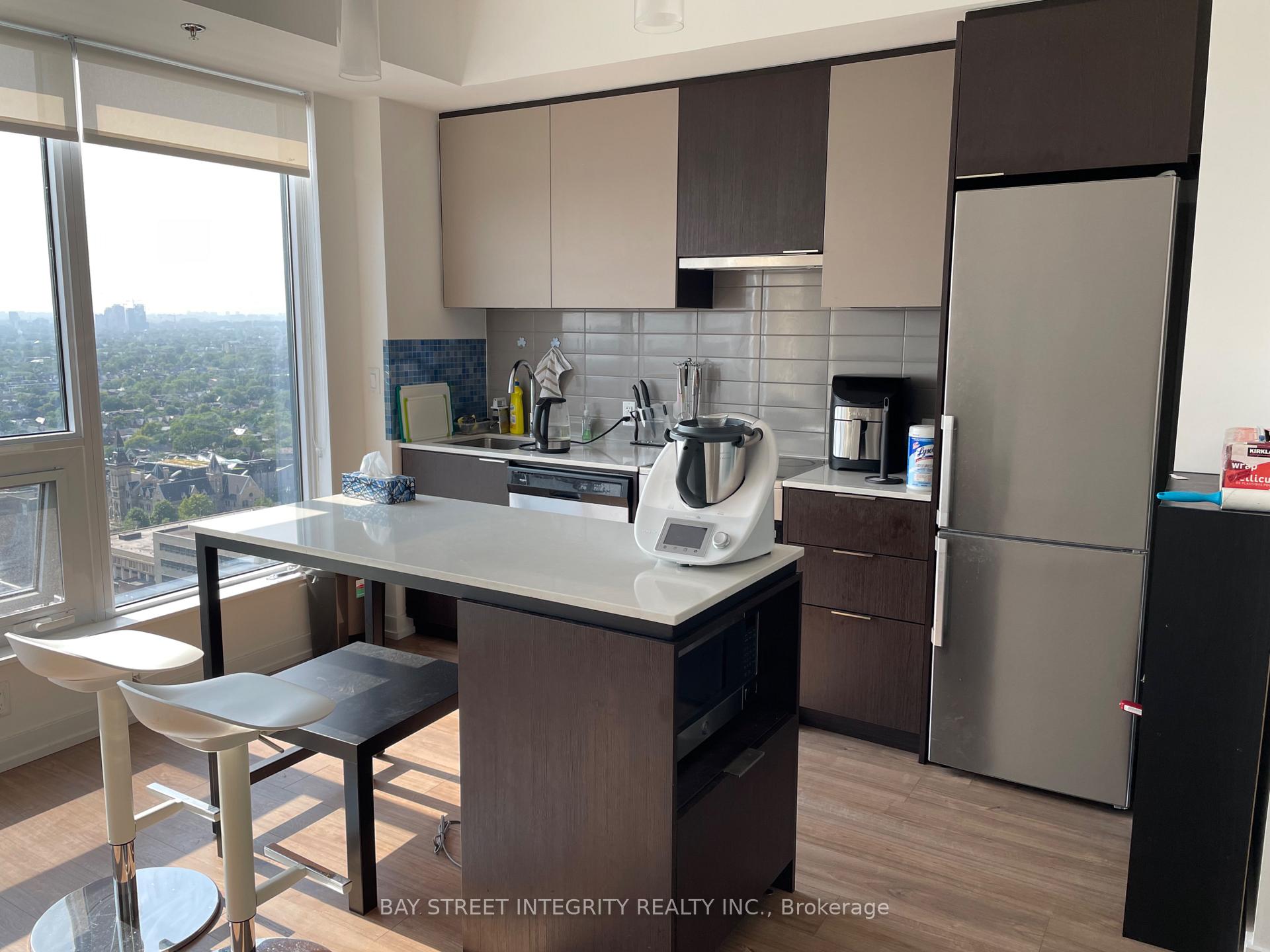 Photo 5 of Unit 2803, 203 College Street, Toronto, Kensington-Chinatown — HOMEH