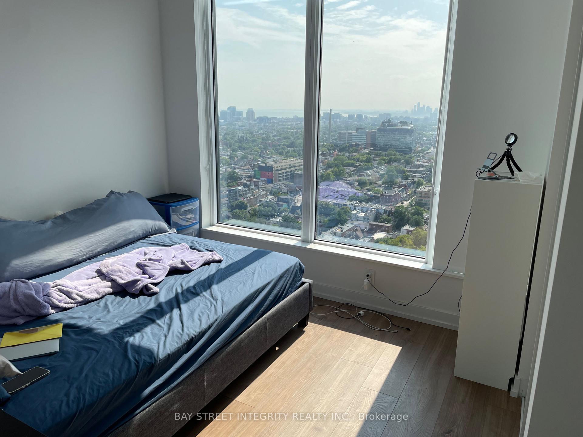 Photo 12 of Unit 2803, 203 College Street, Toronto, Kensington-Chinatown — HOMEH