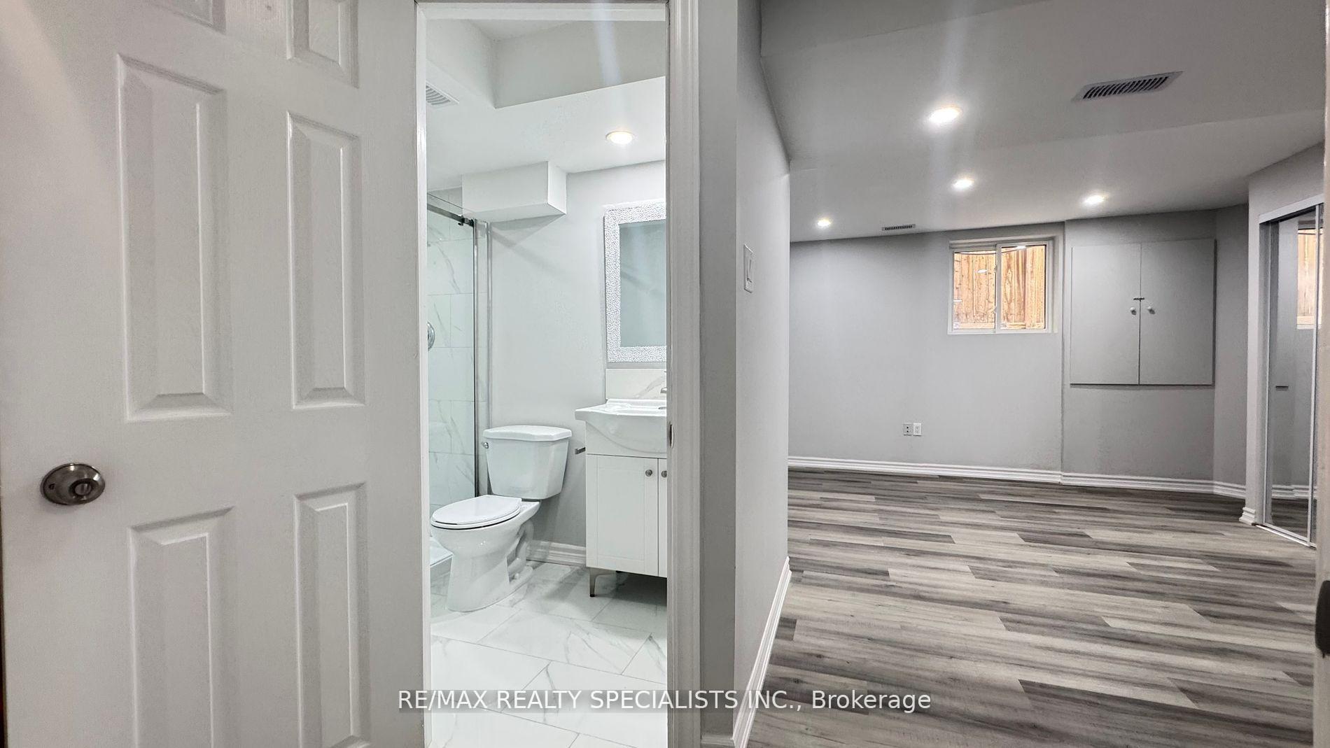Photo 6 of Unit Lower 2-B, 3 Lennon Trail, Brampton, Fletcher's Creek South — HOMEH