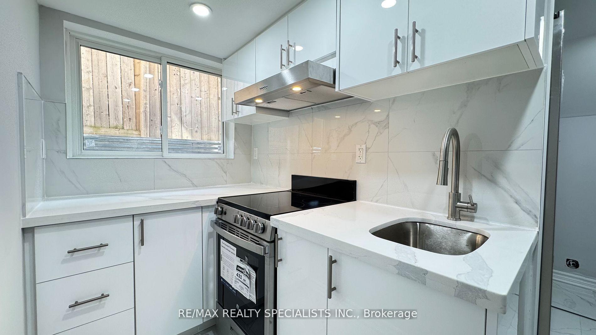 Photo 16 of Unit Lower 2-B, 3 Lennon Trail, Brampton, Fletcher's Creek South — HOMEH