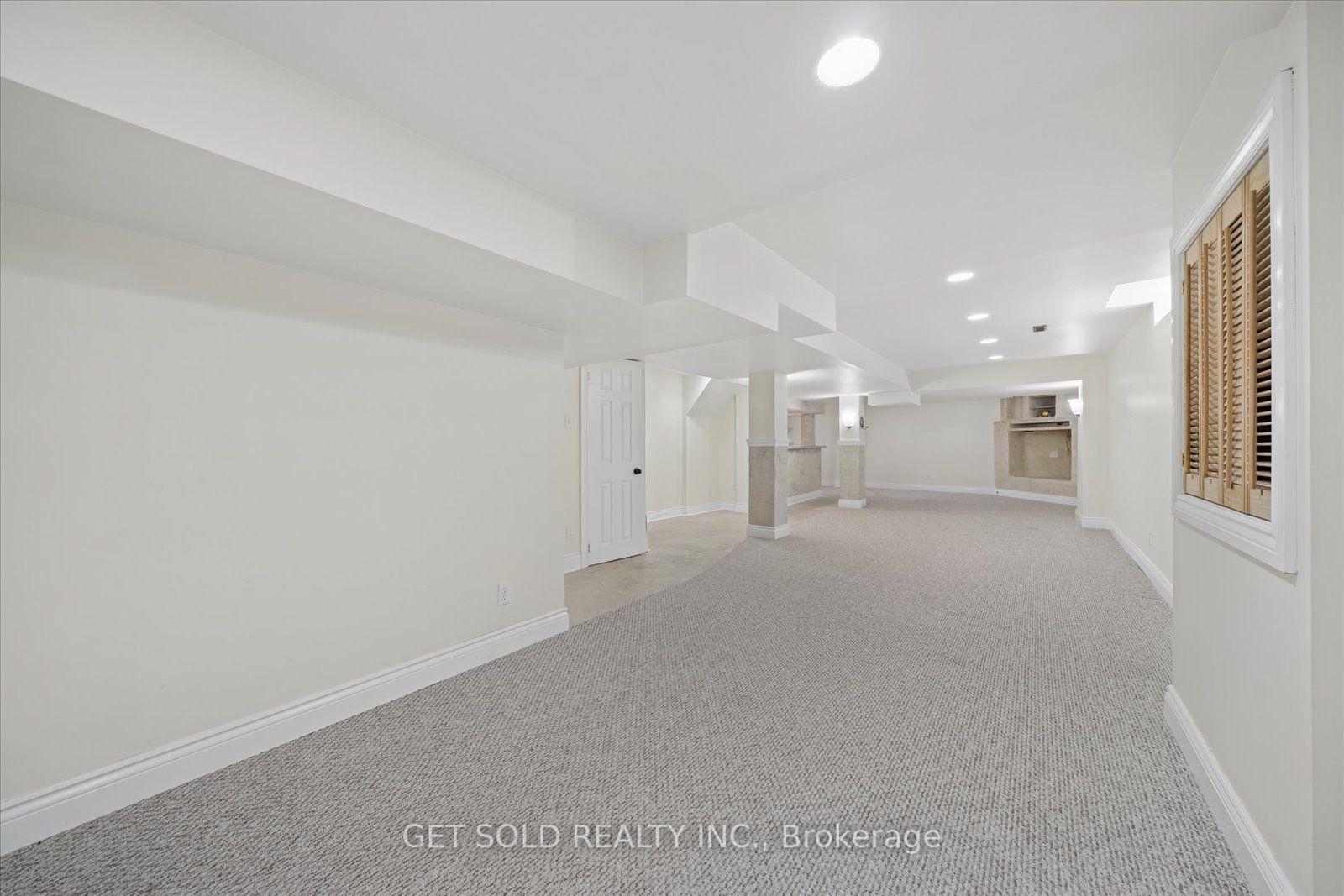 Photo 38 of 122 Medland Avenue, Whitby, Williamsburg — HOMEH