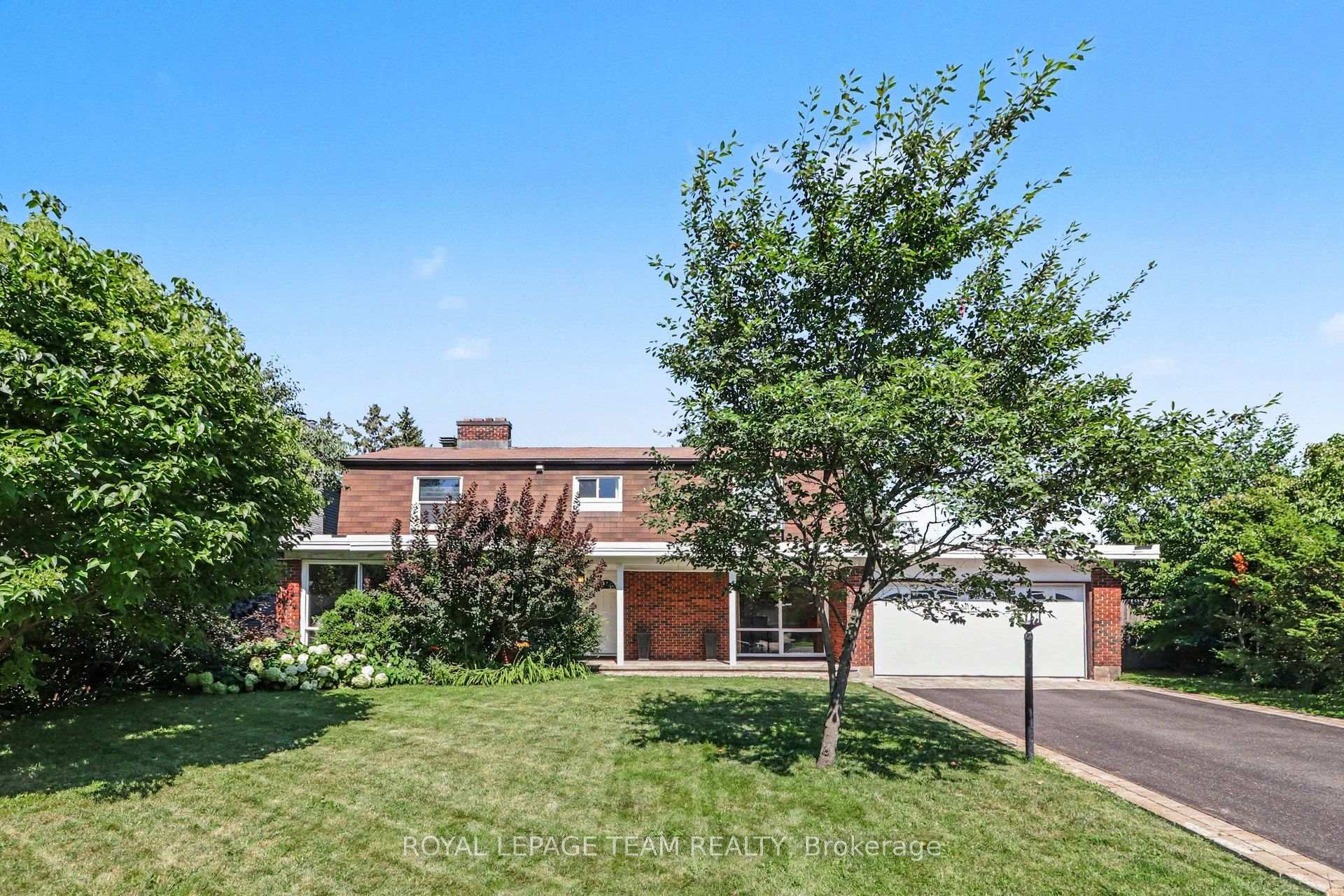Photo 1 of 23 Sioux Crescent, Ottawa, Bruce Farm/Graham Park/Qualicum/Bellands — HOMEH