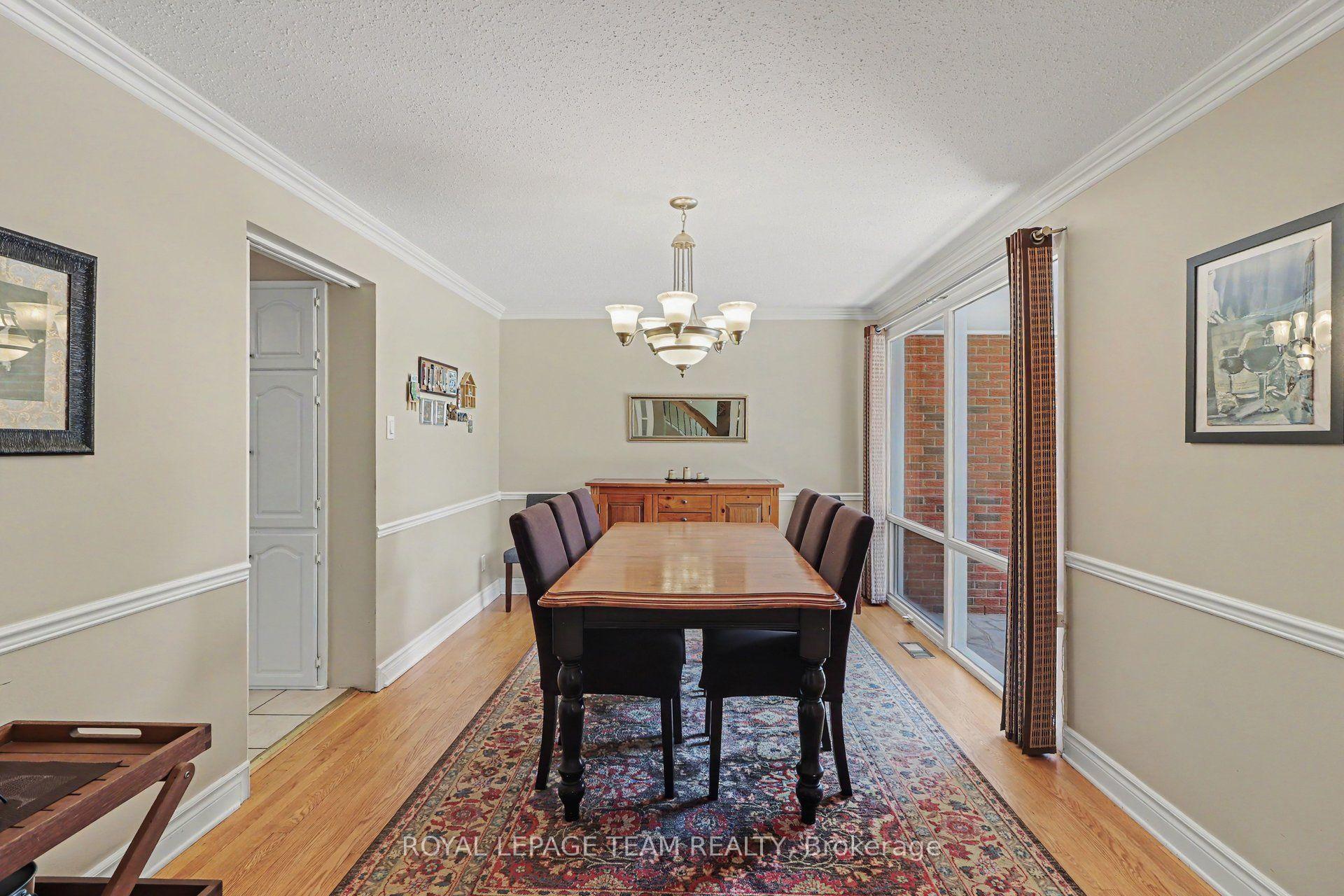 Photo 9 of 23 Sioux Crescent, Ottawa, Bruce Farm/Graham Park/Qualicum/Bellands — HOMEH