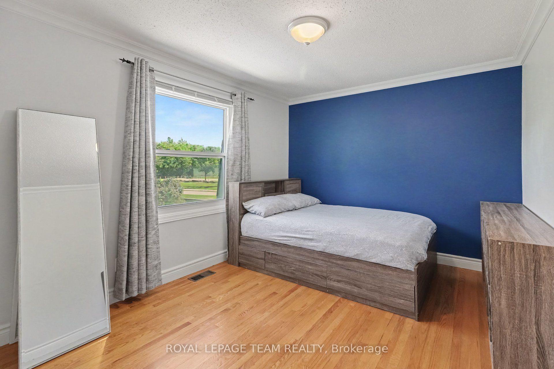 Photo 20 of 23 Sioux Crescent, Ottawa, Bruce Farm/Graham Park/Qualicum/Bellands — HOMEH