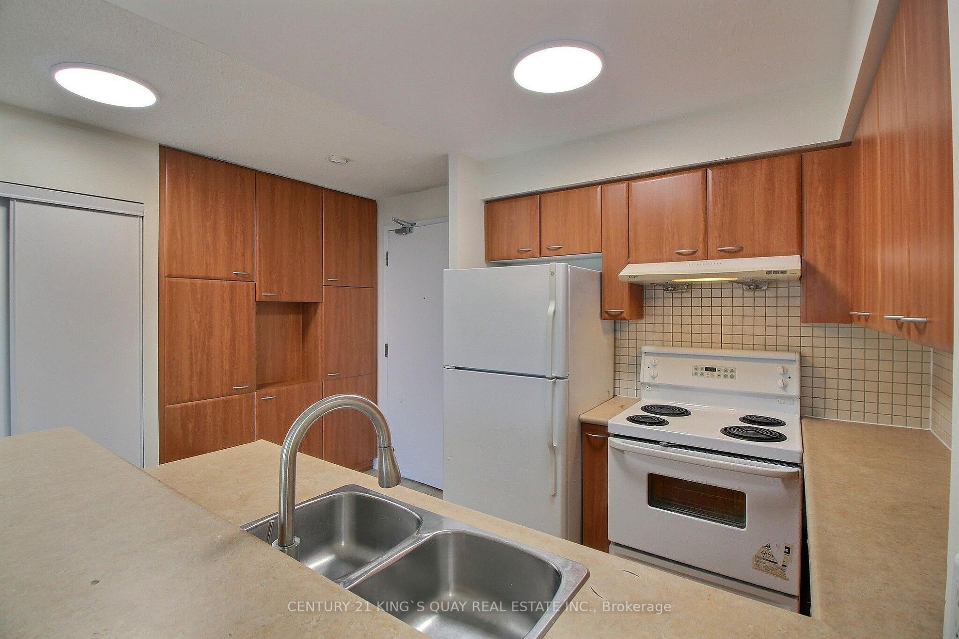 Photo 7 of Unit 2009, 36 Lee Centre Drive, Scarborough, Woburn — HOMEH