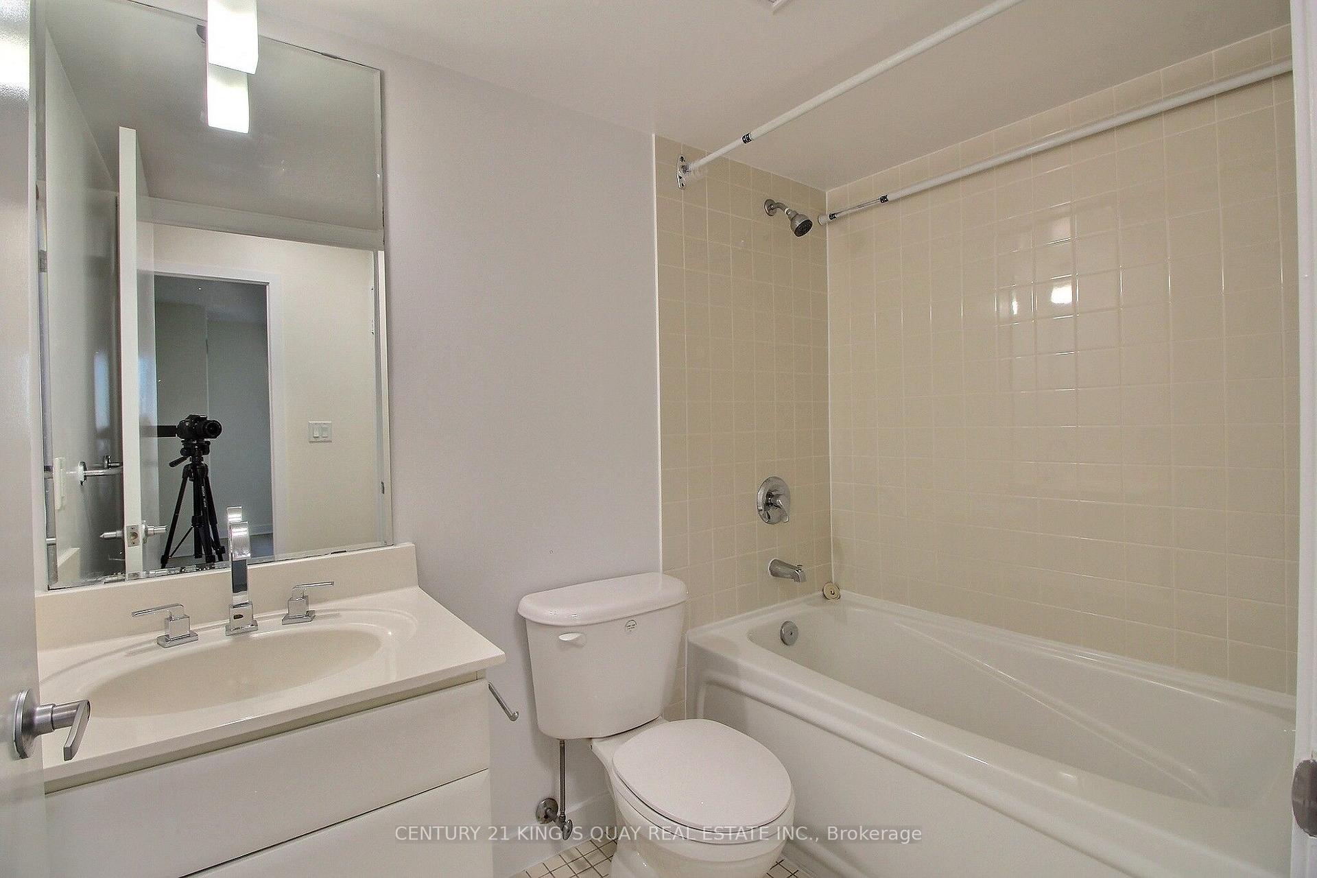 Photo 12 of Unit 2009, 36 Lee Centre Drive, Scarborough, Woburn — HOMEH