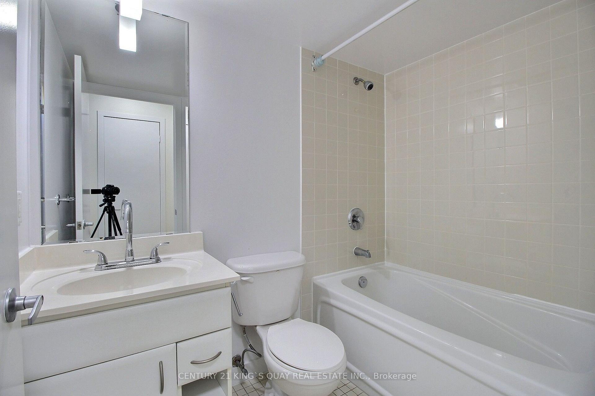 Photo 14 of Unit 2009, 36 Lee Centre Drive, Scarborough, Woburn — HOMEH