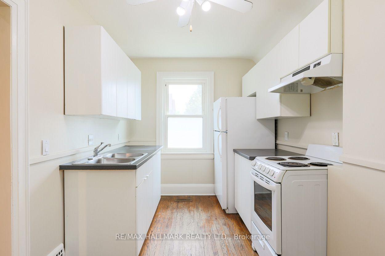 Photo 2 of Unit Upper, 2159 Gerrard Street E, Toronto, East End-Danforth — HOMEH