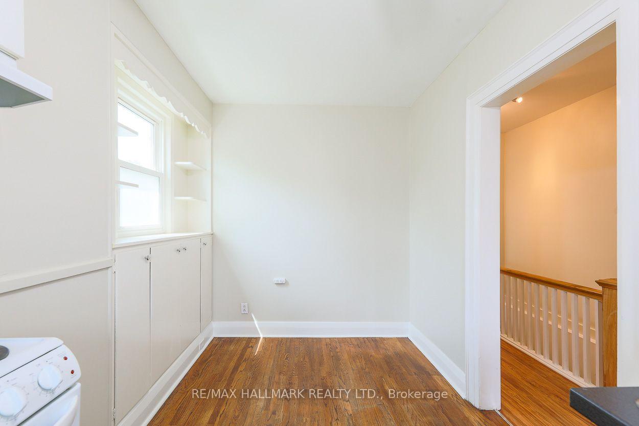 Photo 4 of Unit Upper, 2159 Gerrard Street E, Toronto, East End-Danforth — HOMEH